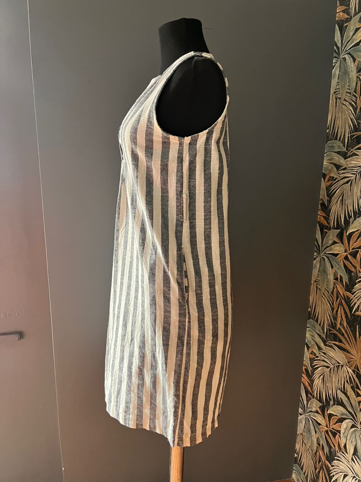 Keten Gri Beyaz Çizgili Kısa Elbise — görsel 8/9