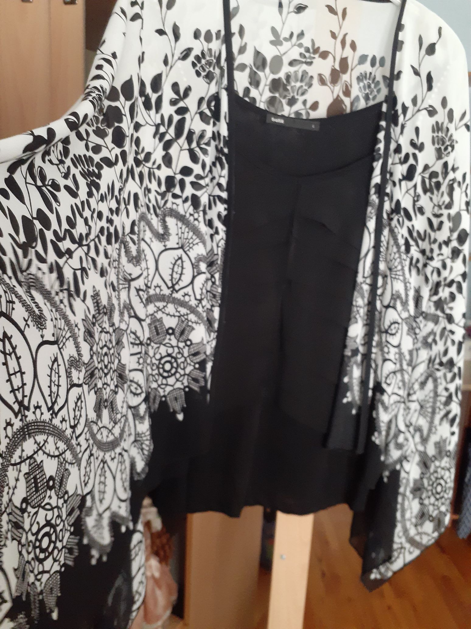 Batik L marka askılı bluz — görsel 2/7