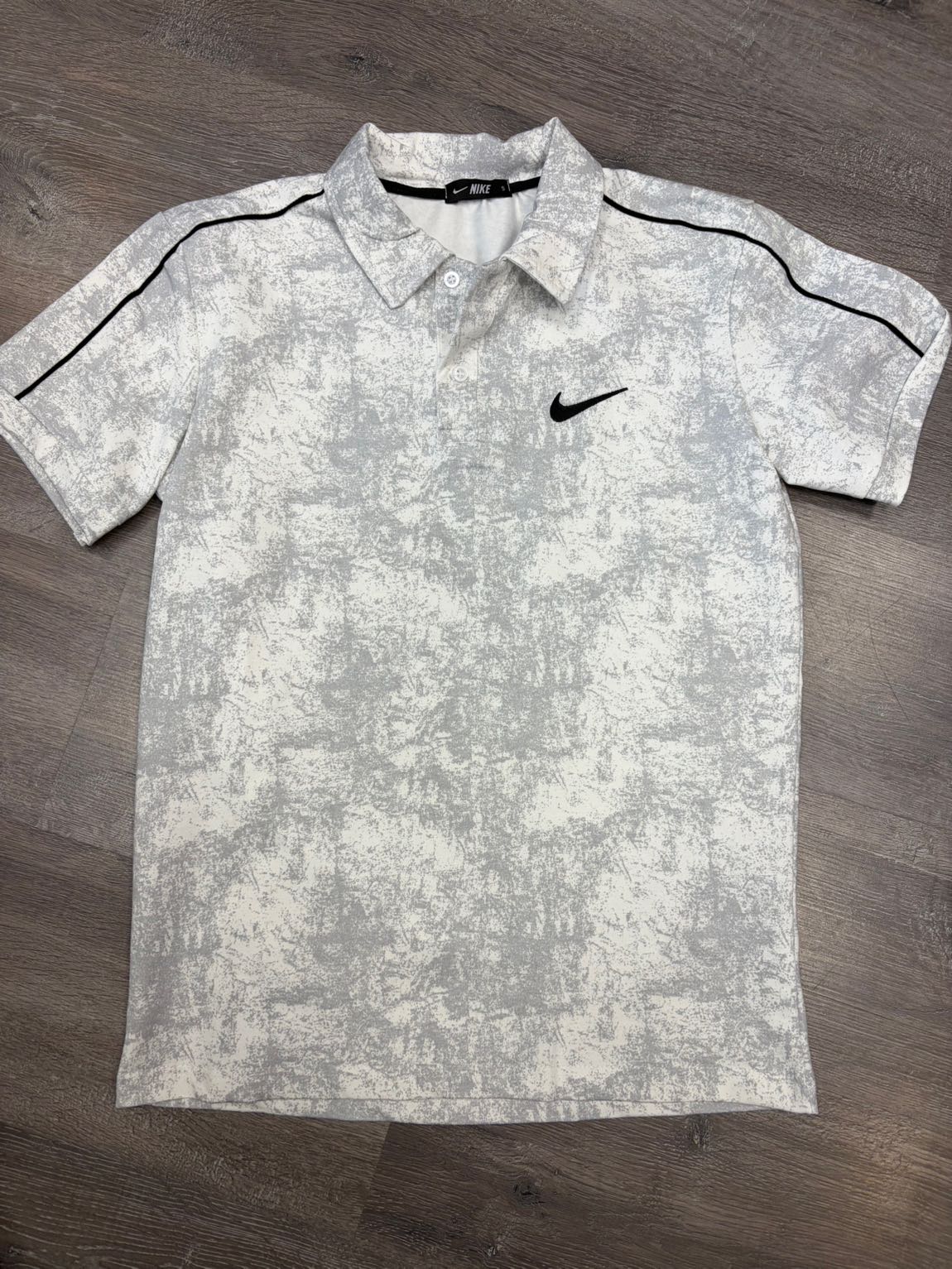 Nike Polo Yaka yıkamalı siyah T-Shirt — görsel 4/4