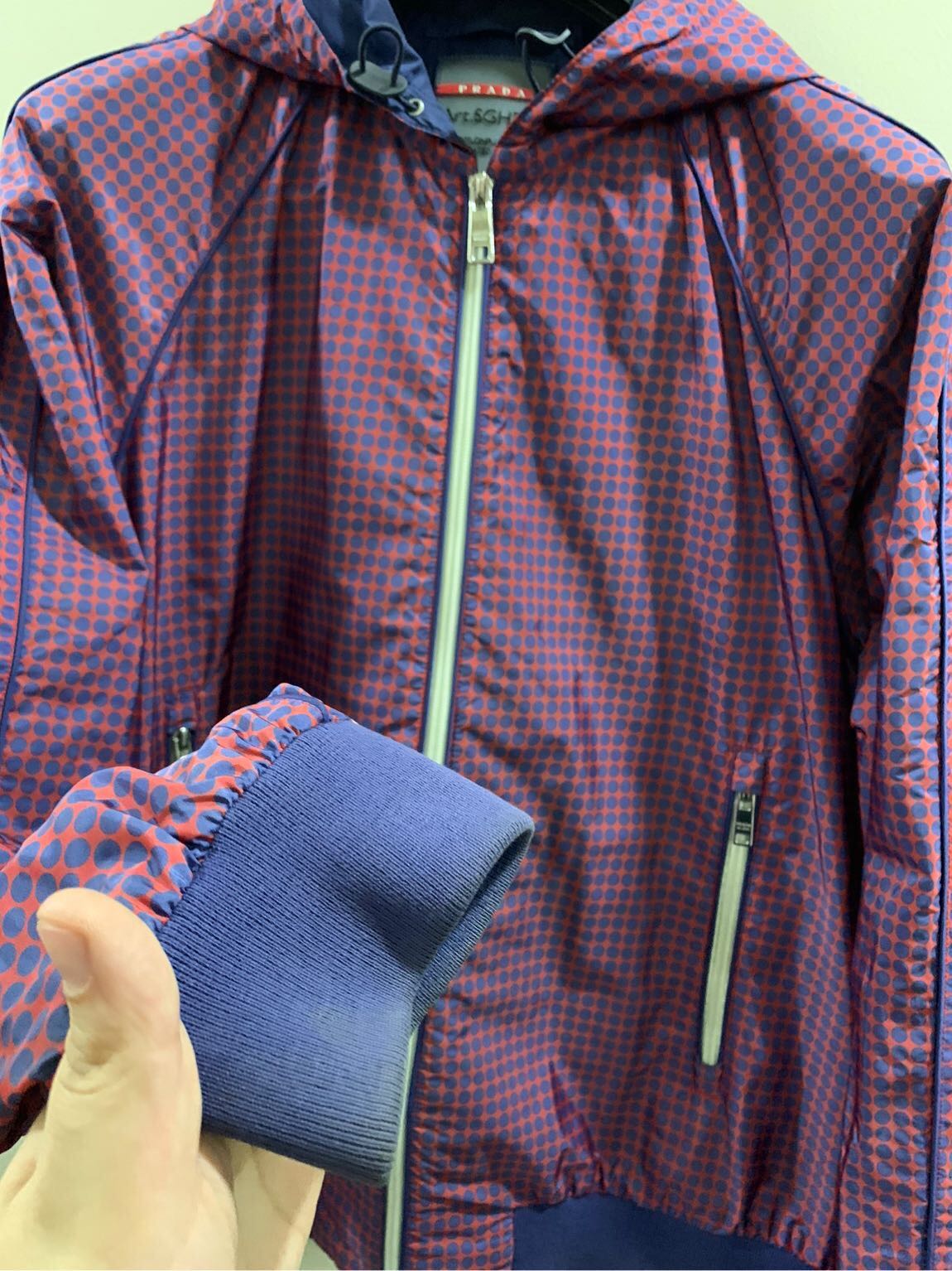 Prada nylon yazlık mont — görsel 4/8