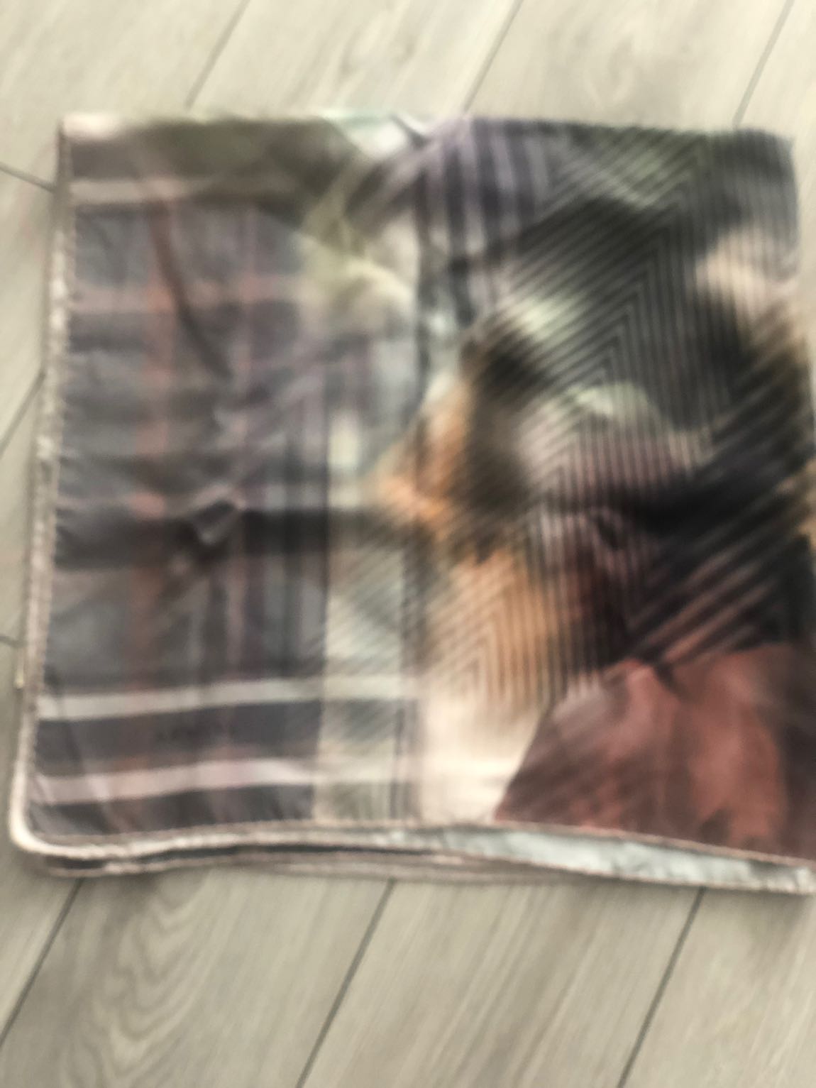 armine eşarp — görsel 4/5