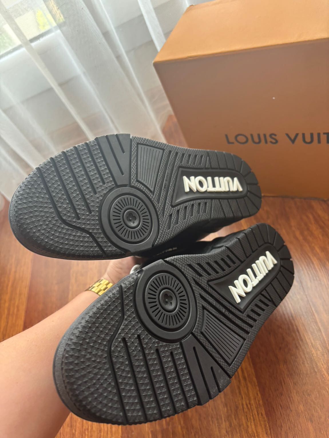 Louis Vuitton Siyah Sneaker — görsel 3/7