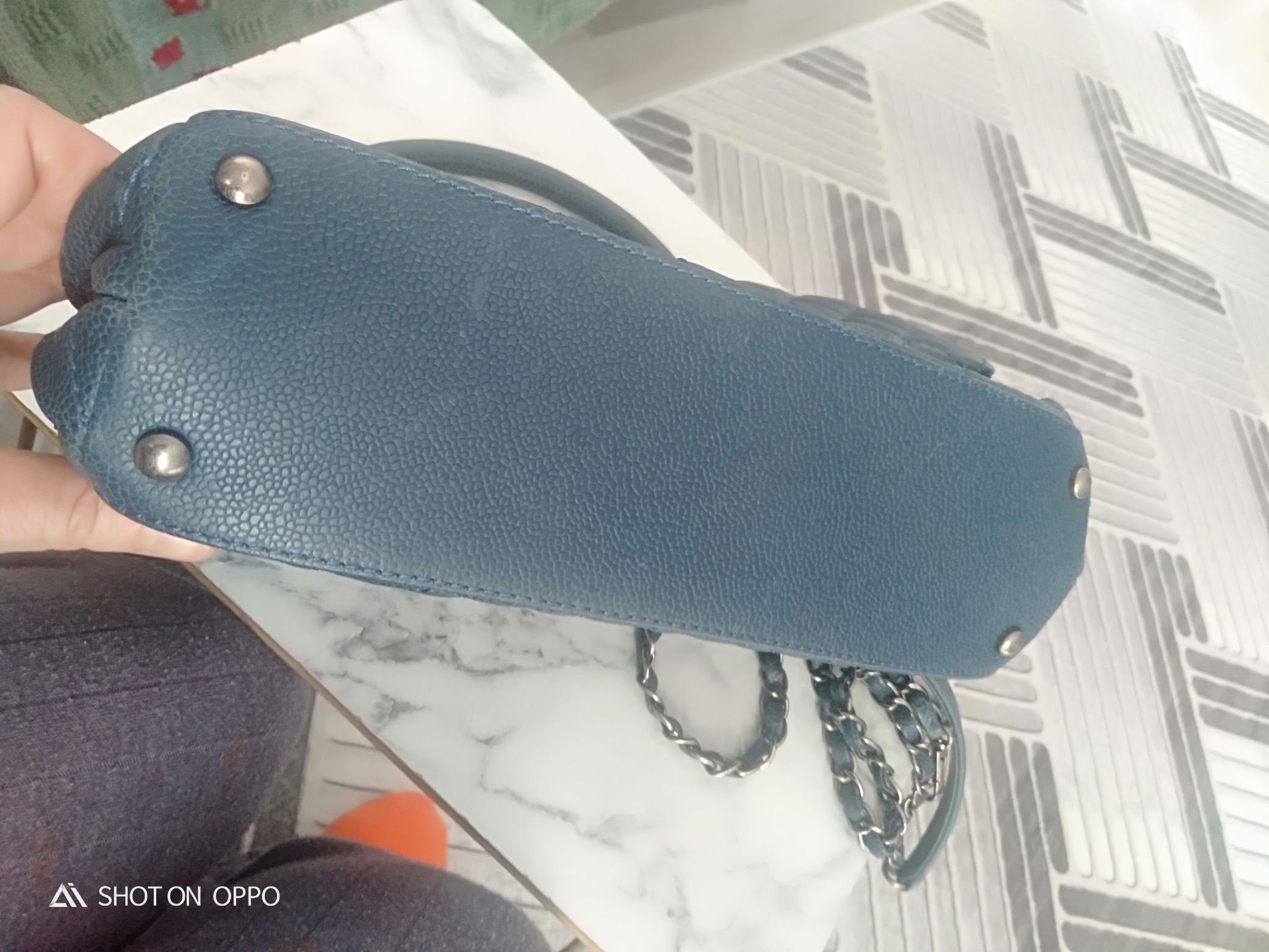 Chanel Kapitone Omuz Çantası — görsel 6/8