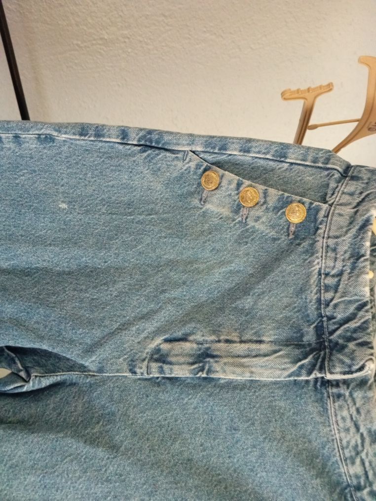 Açık Mavi Düğmeli Jeans Pantolon — görsel 3/4