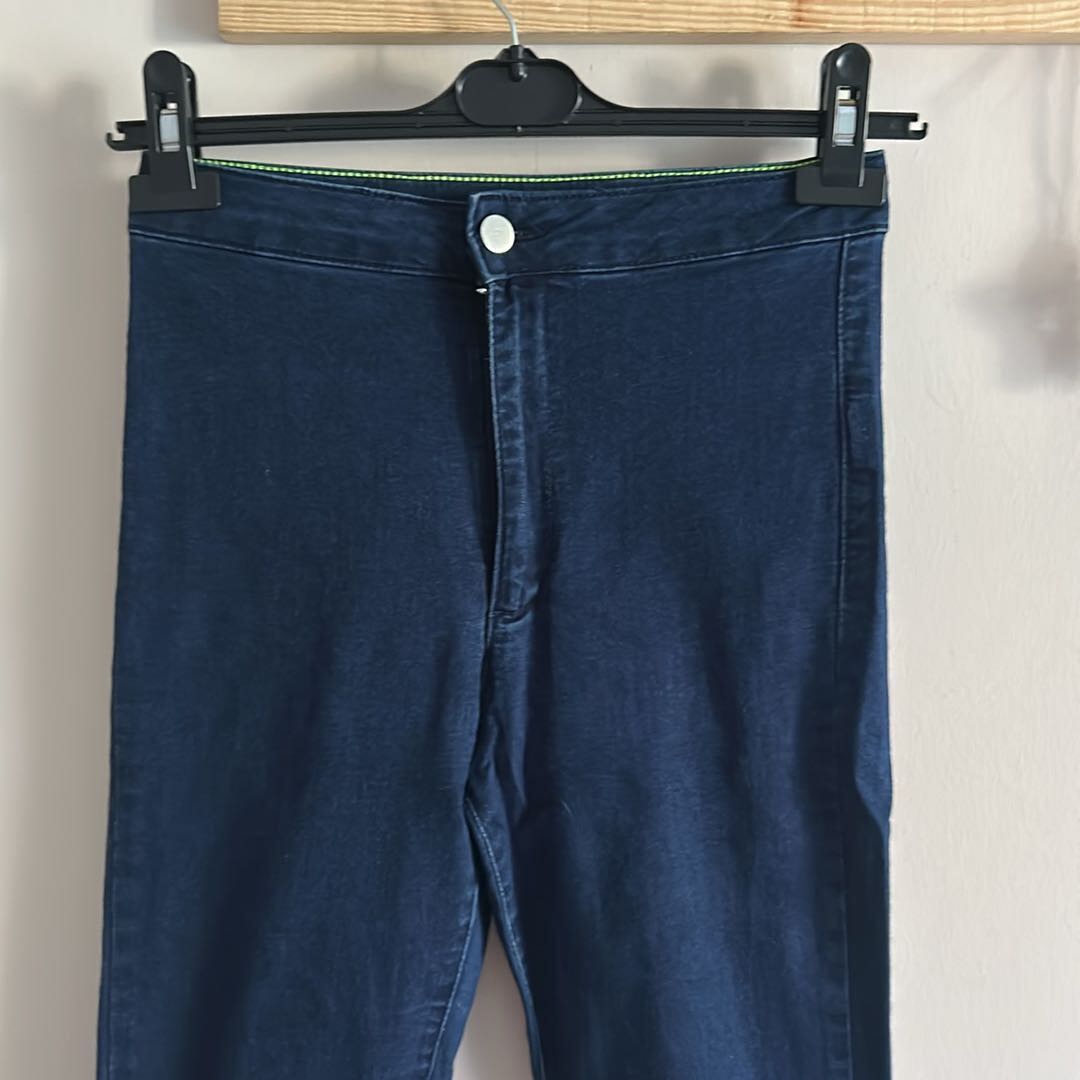 Koyu Mavi Dar Kesim Jean Pantolon — görsel 2/3