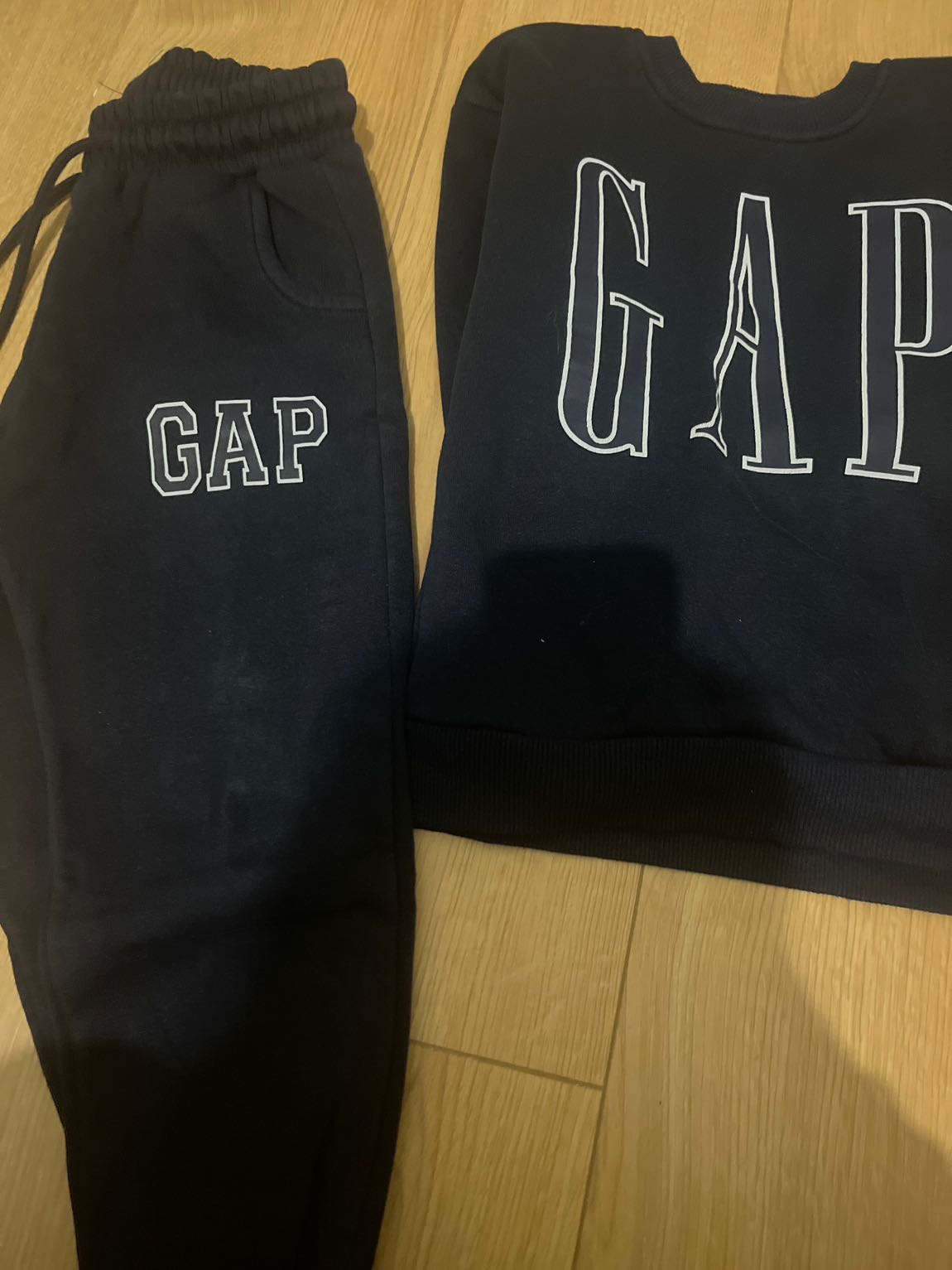 GAP Lacivert Eşofman Takımı — görsel 2/4