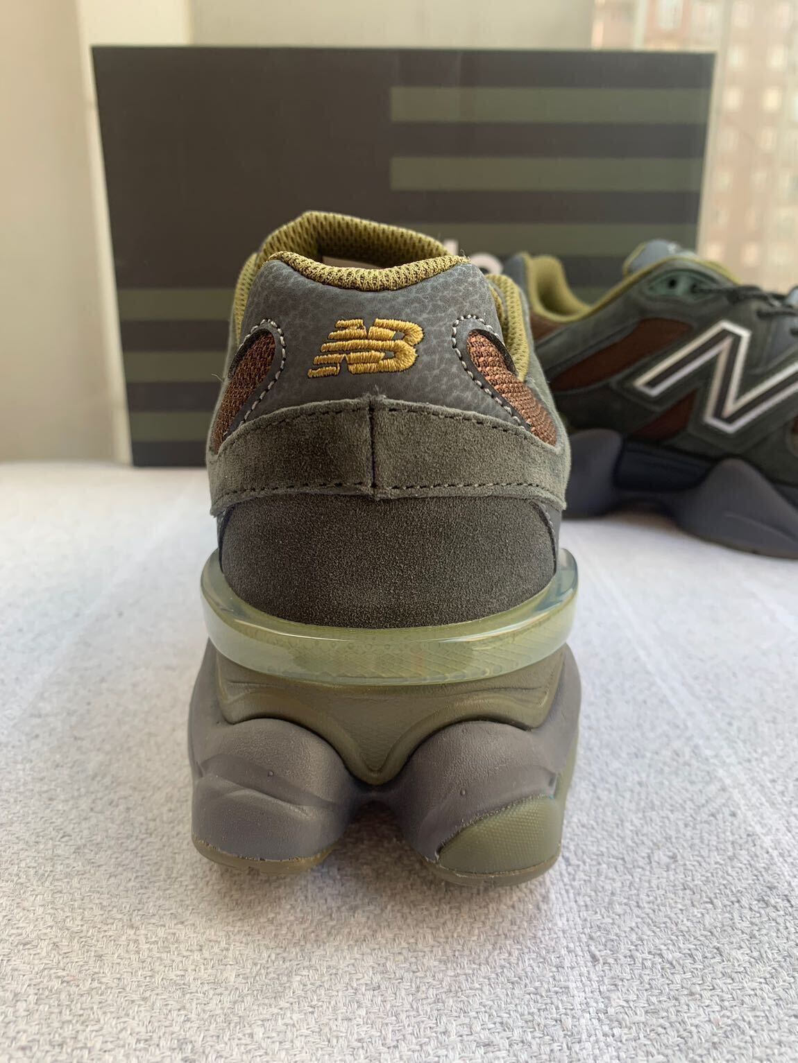 New Balance 9060 Blacktop Dark Moss — görsel 4/6