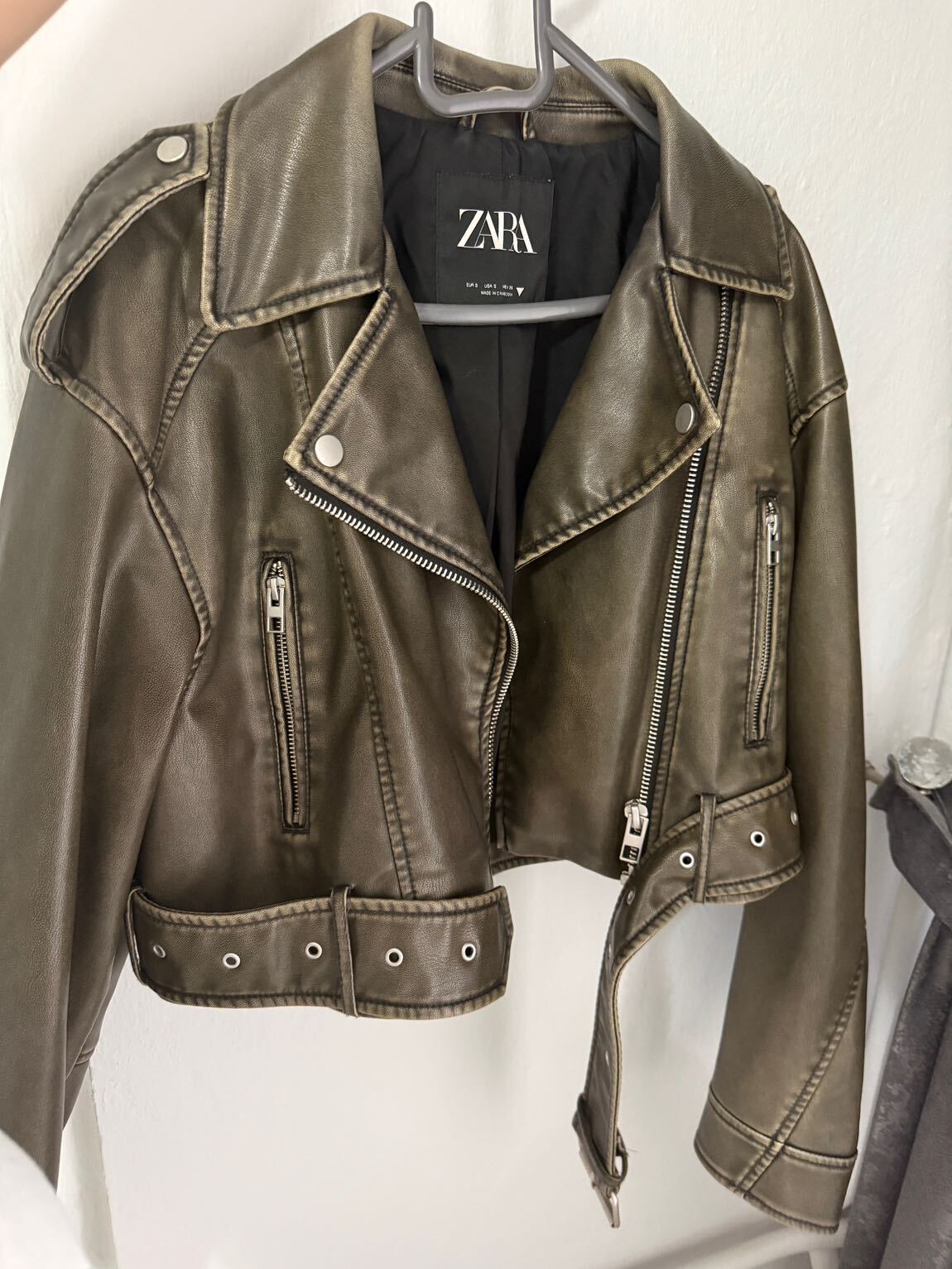 ZARA VİRAL Haki Deri Ceket — görsel 3/7