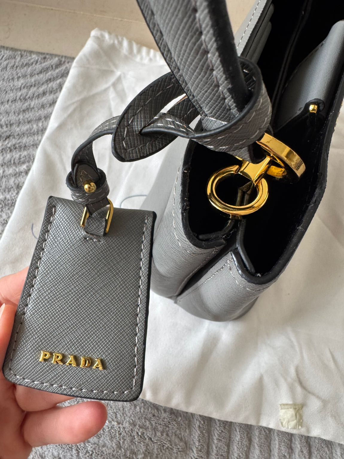 Prada Gri Deri Çanta — görsel 4/6