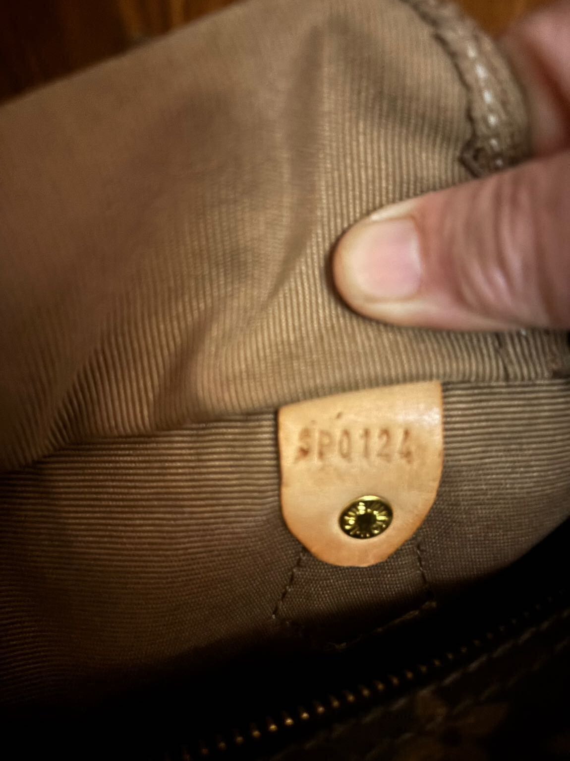 Orijinal kodlu Louis Vuitton çanta — görsel 4/7