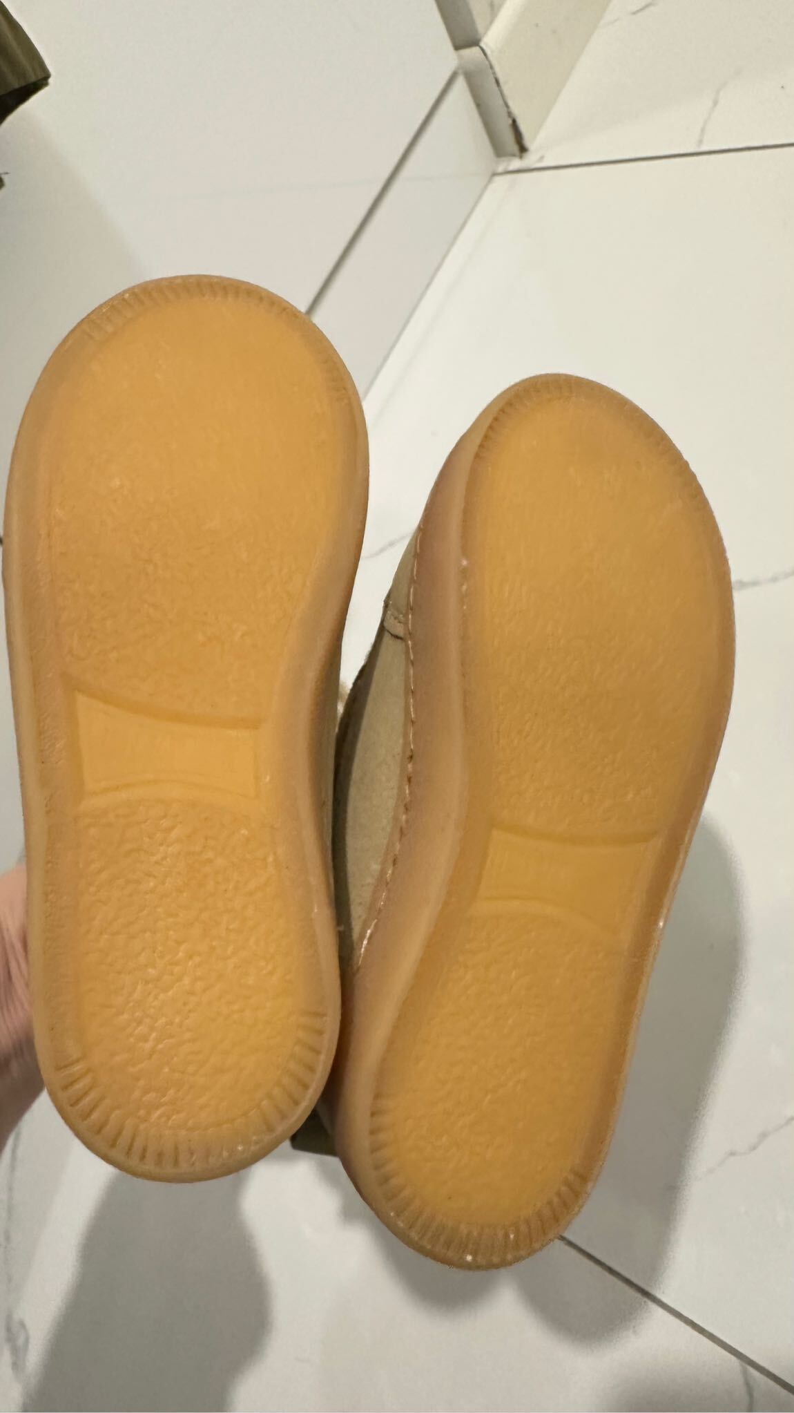Krem Peluş Detaylı Bot hiç kullanılmadı — görsel 3/5