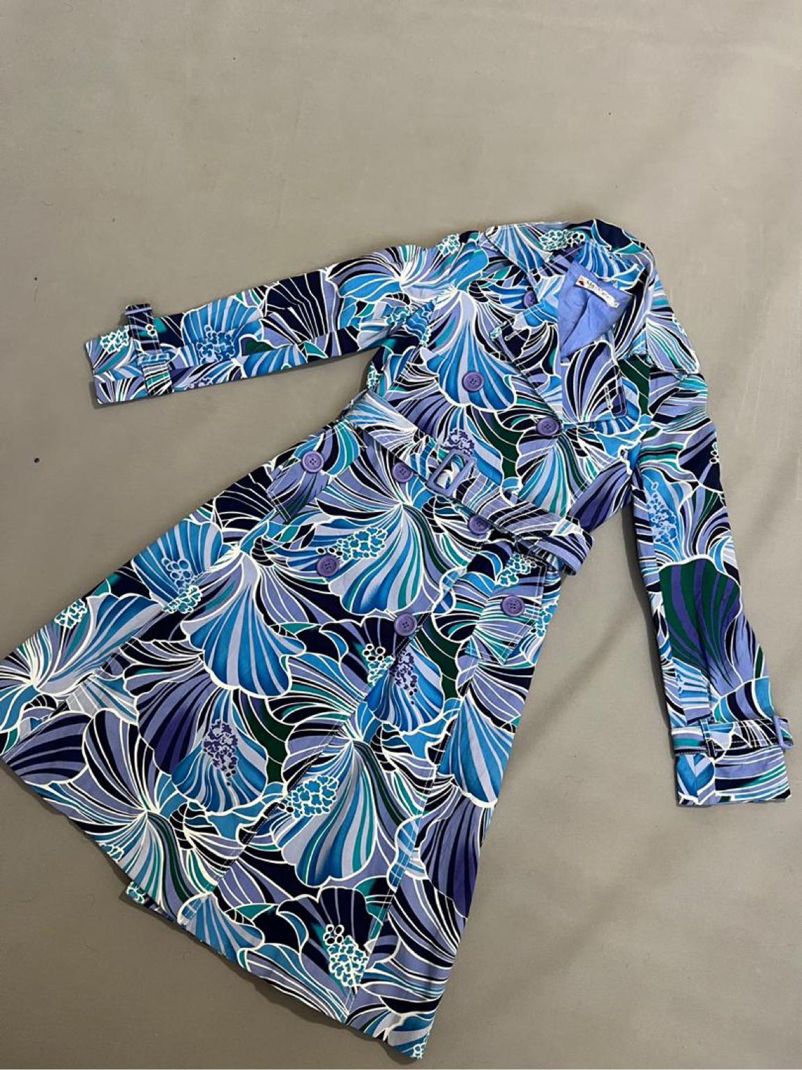 MaxMara yagmurluk — görsel 4/4