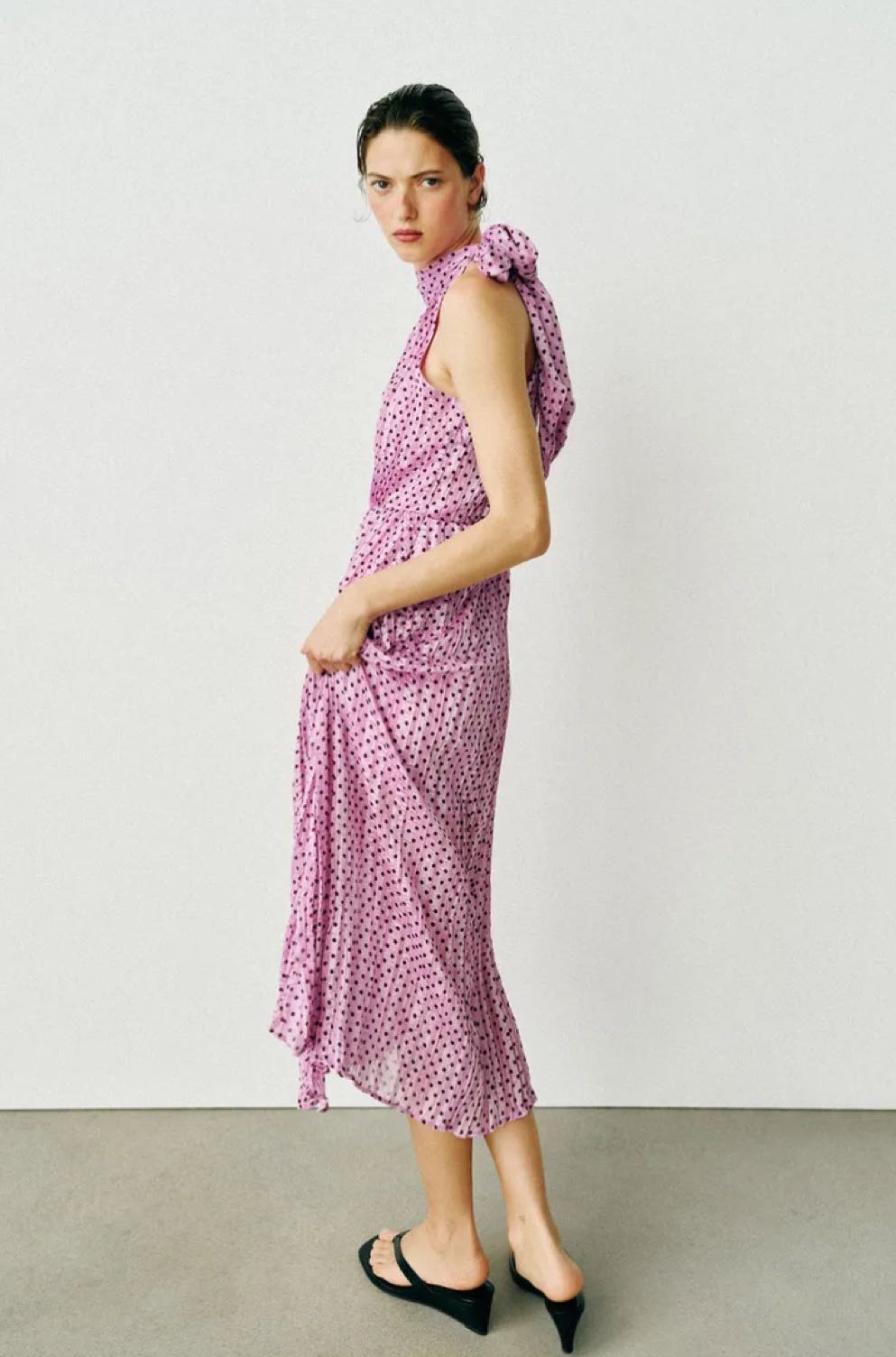 Zara piliseli elbise — görsel 7/11