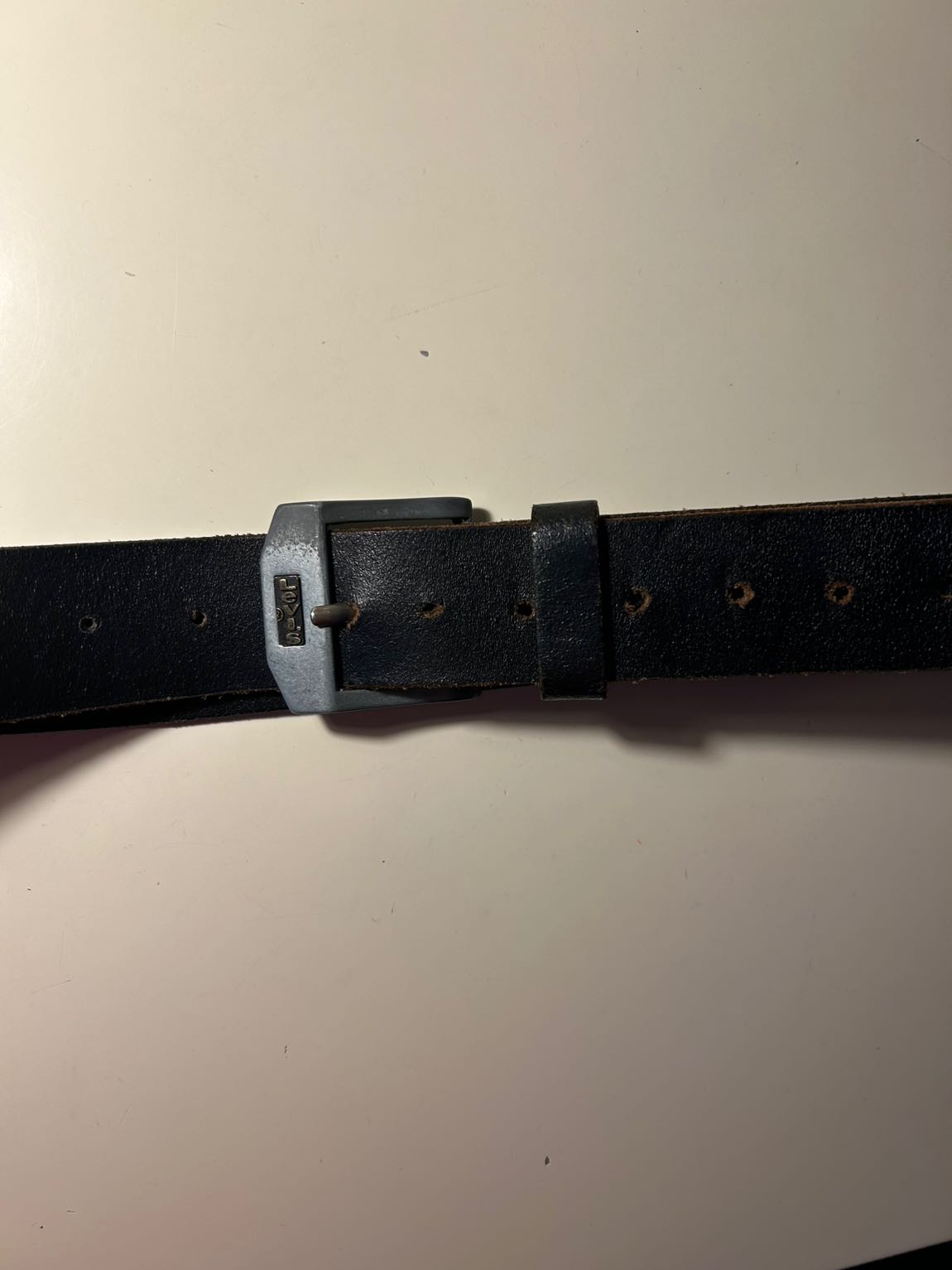 Levi’s Siyah Deri Erkek Kemer 115 cm — görsel 4/4
