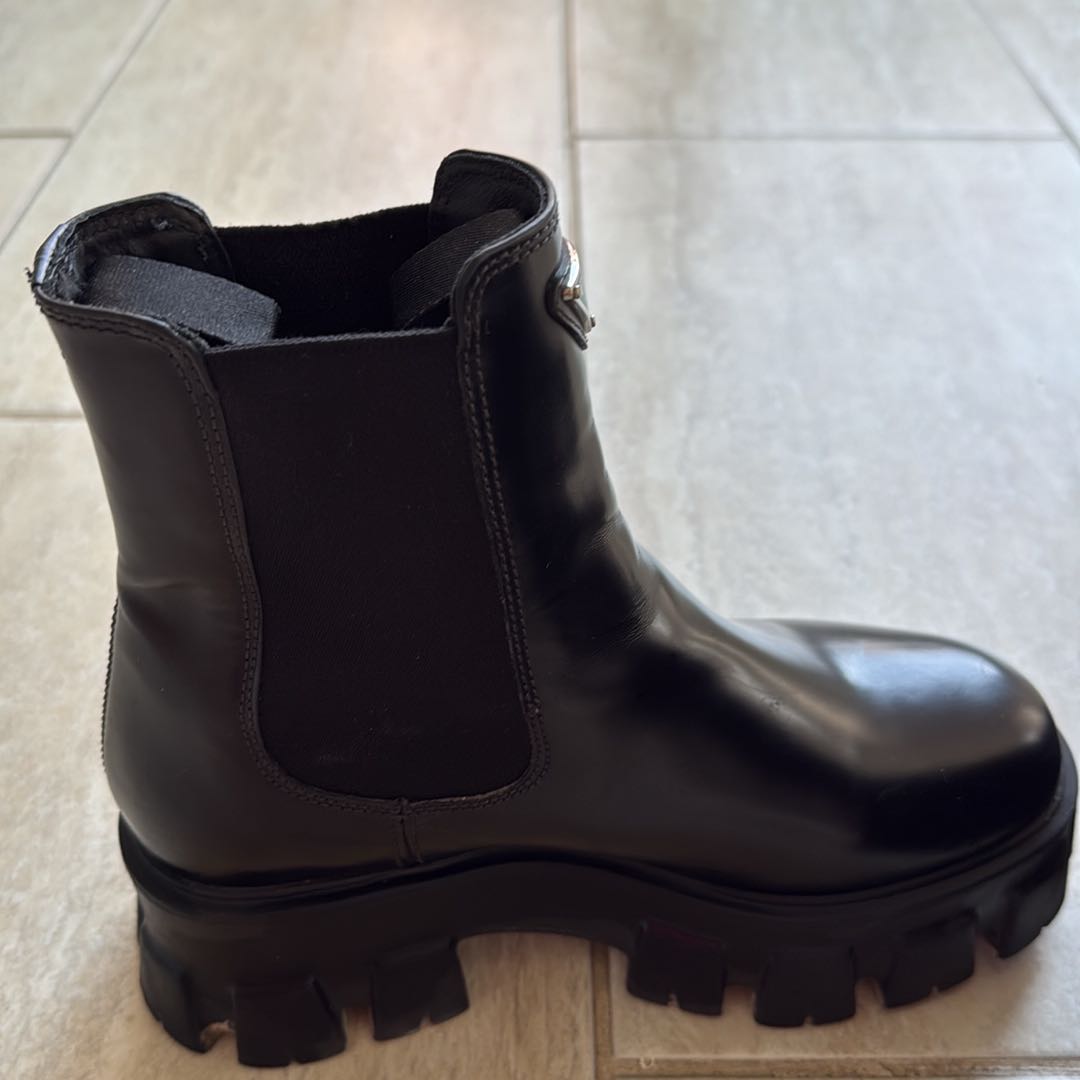 Prada bot — görsel 5/11