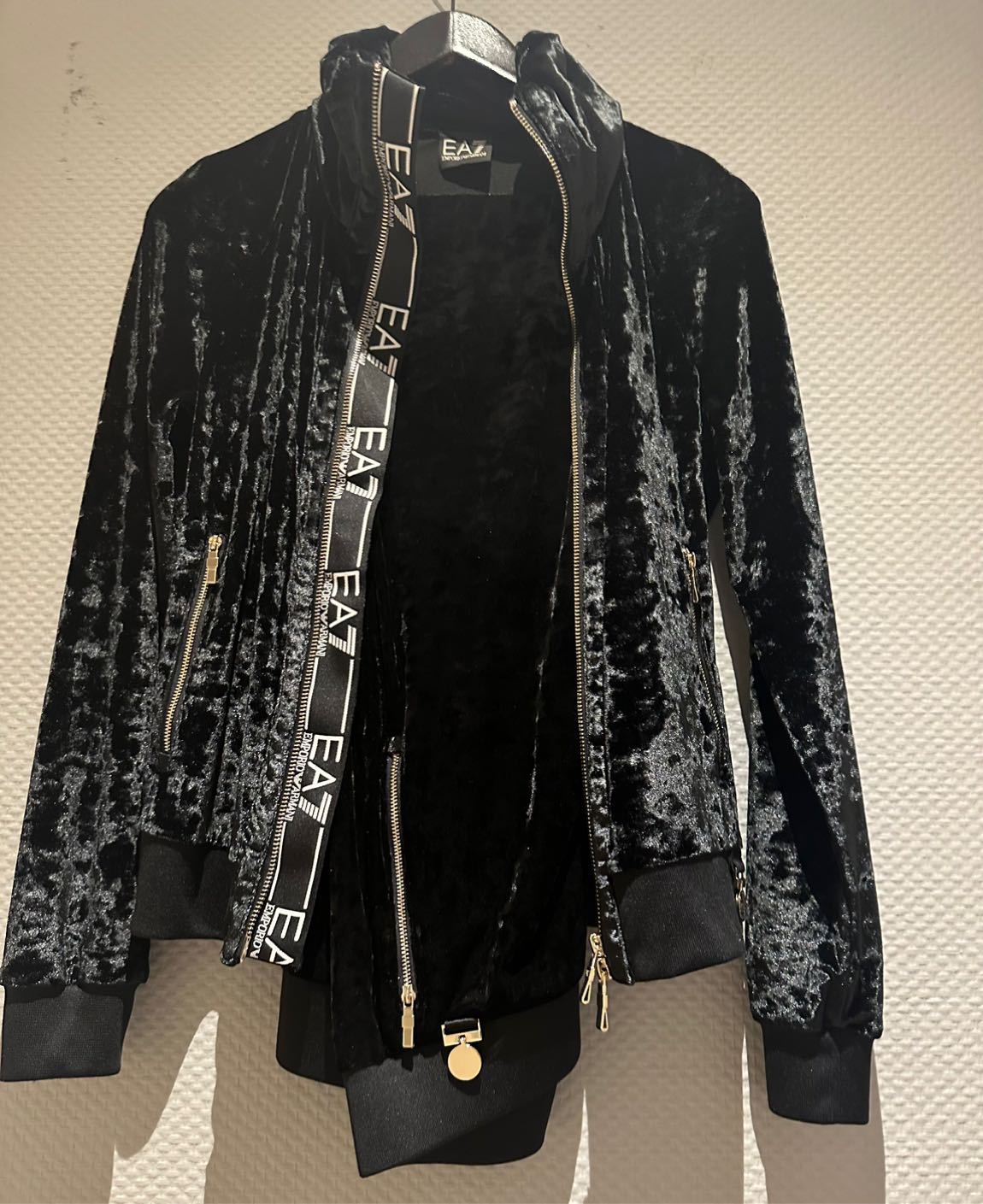 Emporio Armani eşofman takımı — görsel 2/8