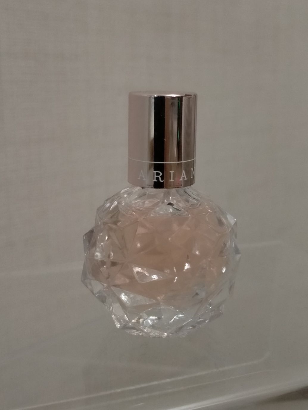 Ariana Grande mini — görsel 2/7