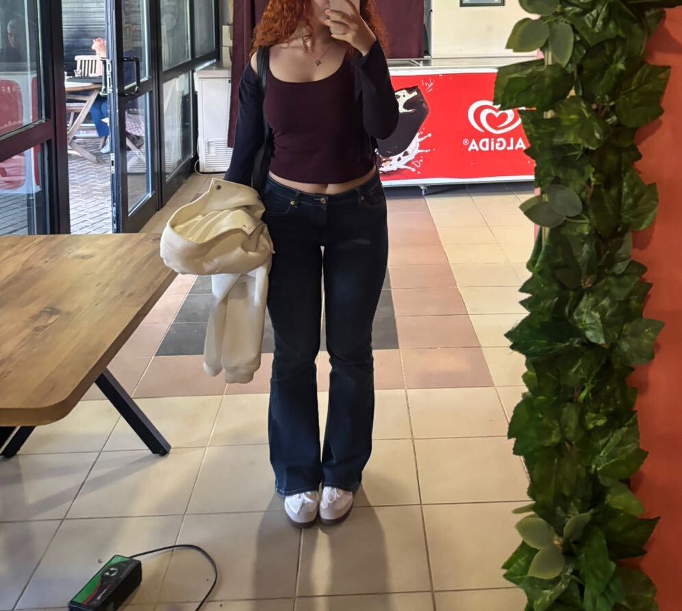 bershka ispanyol paça flare jean — görsel 3/3