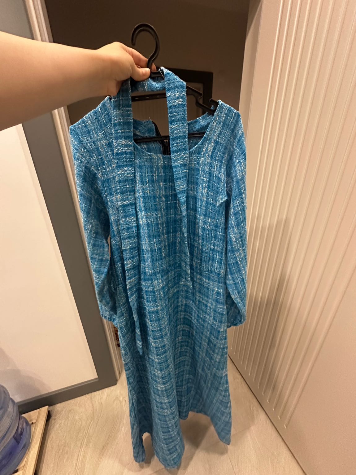 American Vintage Mavi Kareli Uzun Elbise — görsel 4/4