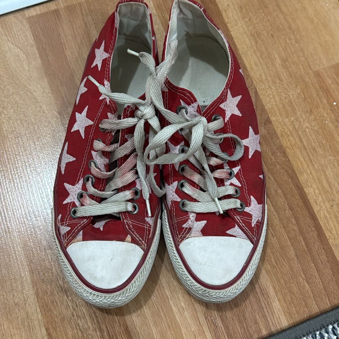 Kırmızı Yıldız Desenli Converse Spor Aya — görsel 3/4