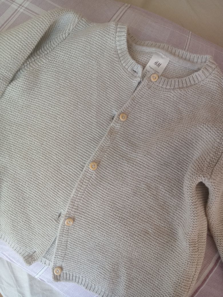 H&M Bej Düğmeli Hırka — görsel 2/4