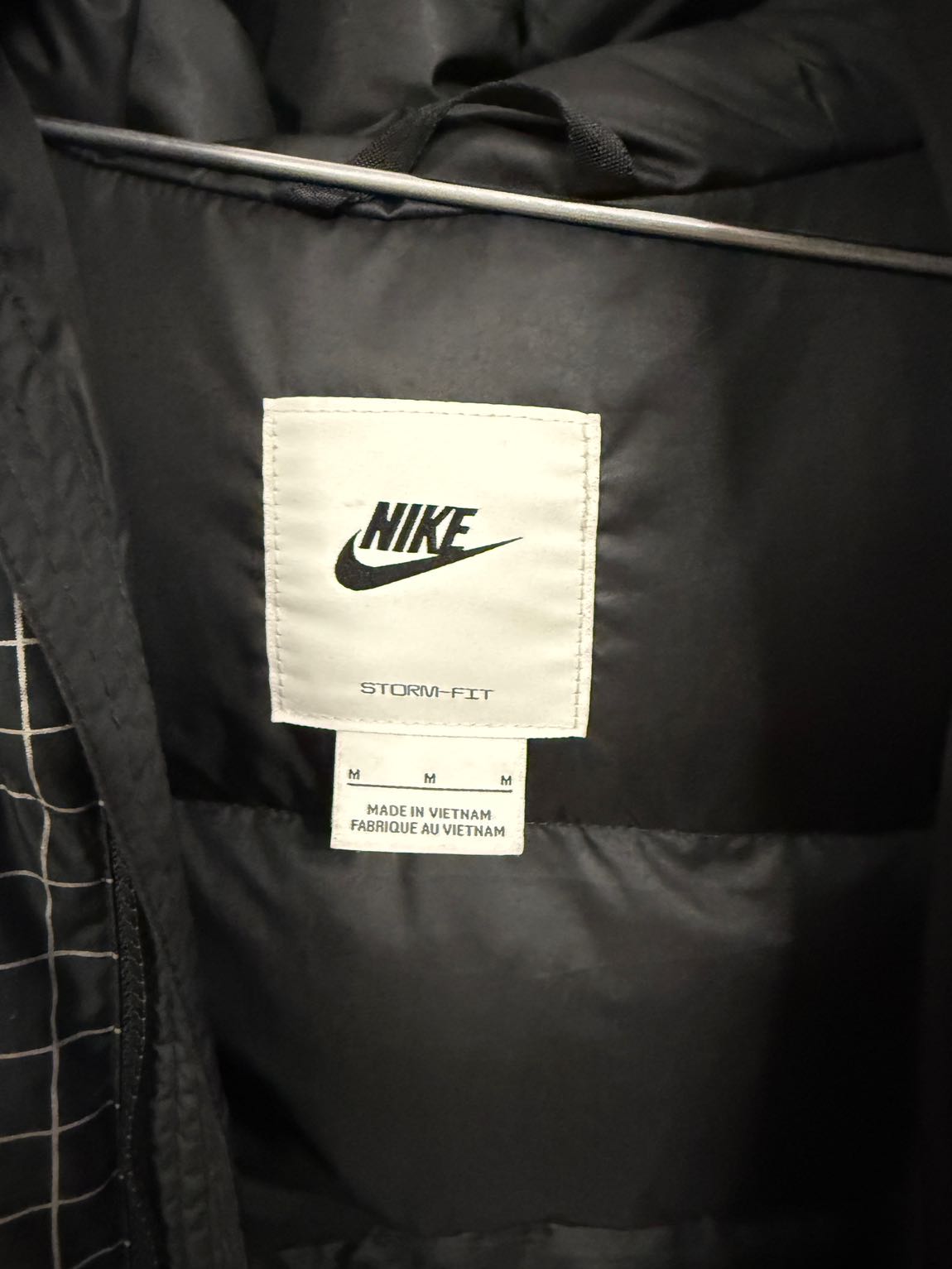 Nike Kapüşonlu Mont — görsel 3/3