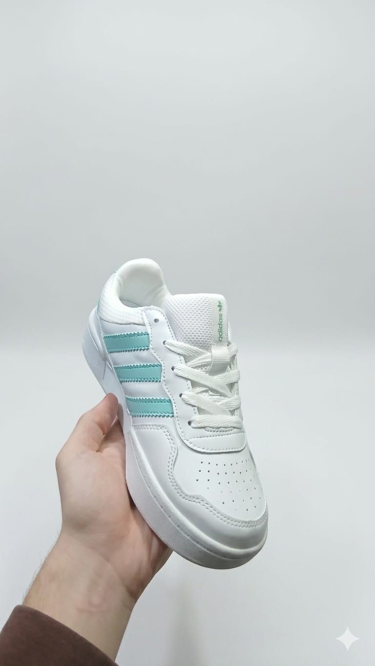 Adidas Beyaz Spor Ayakkabı — görsel 6/6