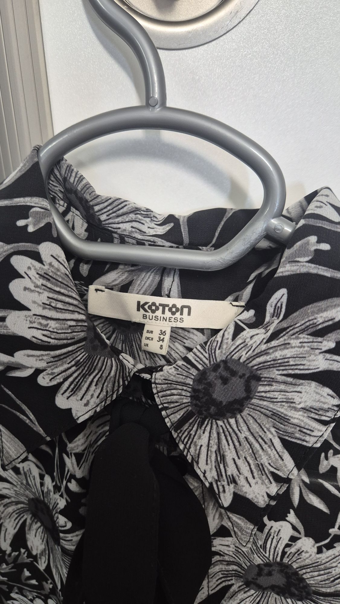 Koton Çiçek Desenli Siyah Gömlek Etek — görsel 5/8