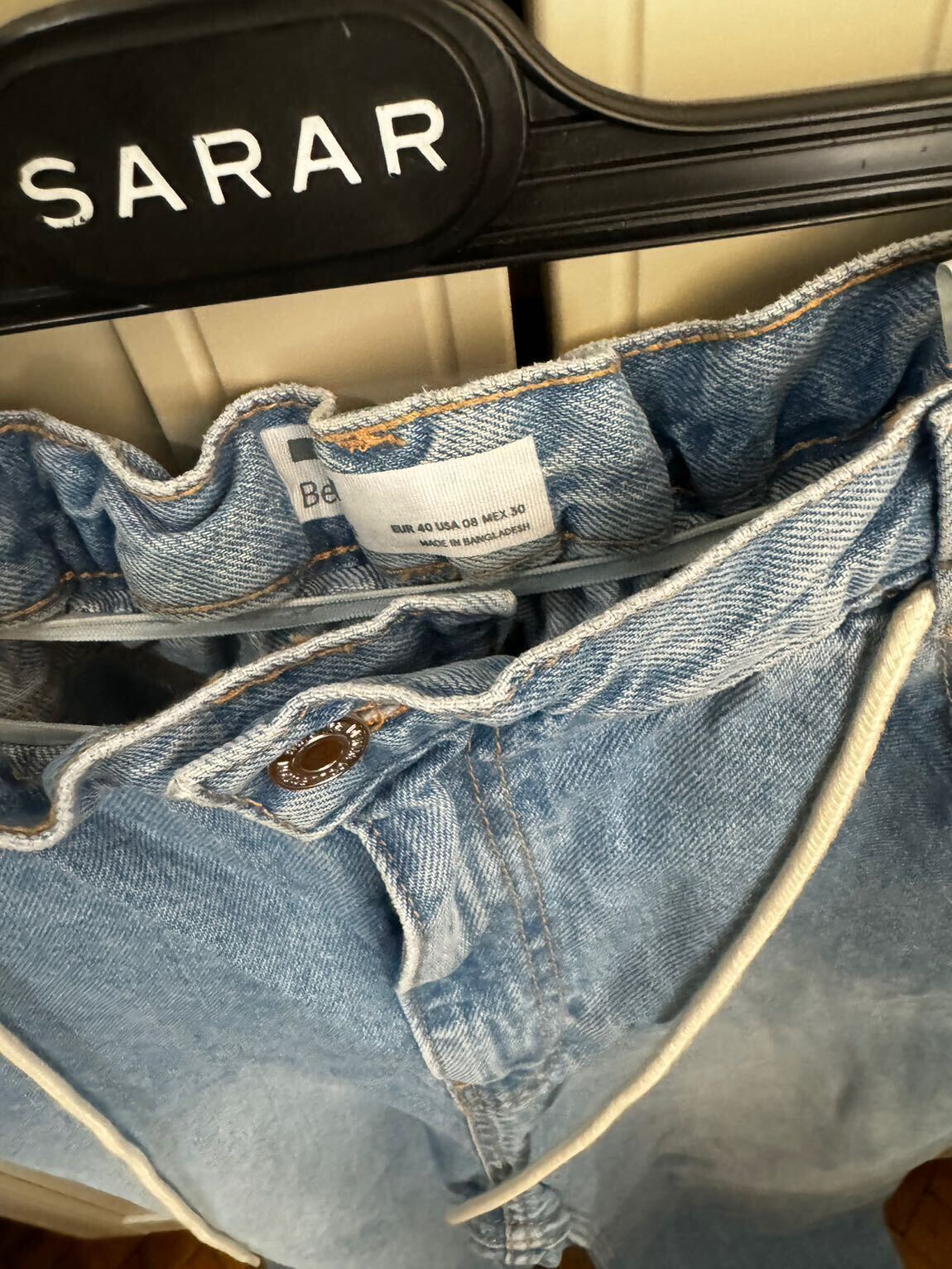 Bershka sifir beli büzgülü jeans — görsel 4/8