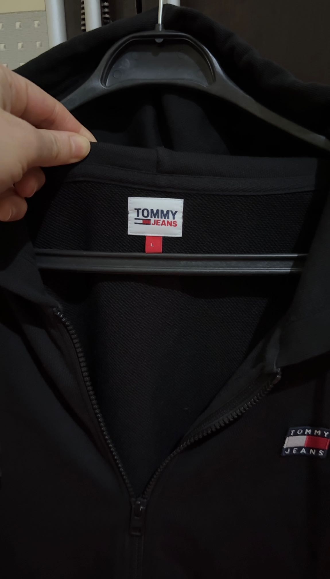 Tommy Hilfiger Siyah Fermuarlı Sweatshir — görsel 2/5