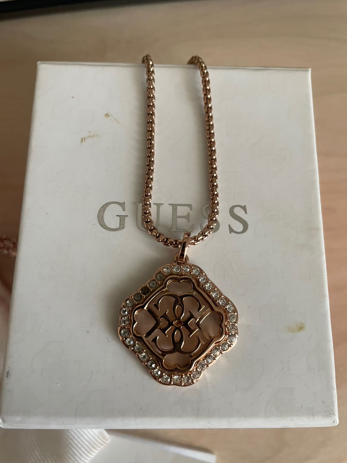 Guess Rose Gold Kolye ve Bileklik Seti — görsel 4/6