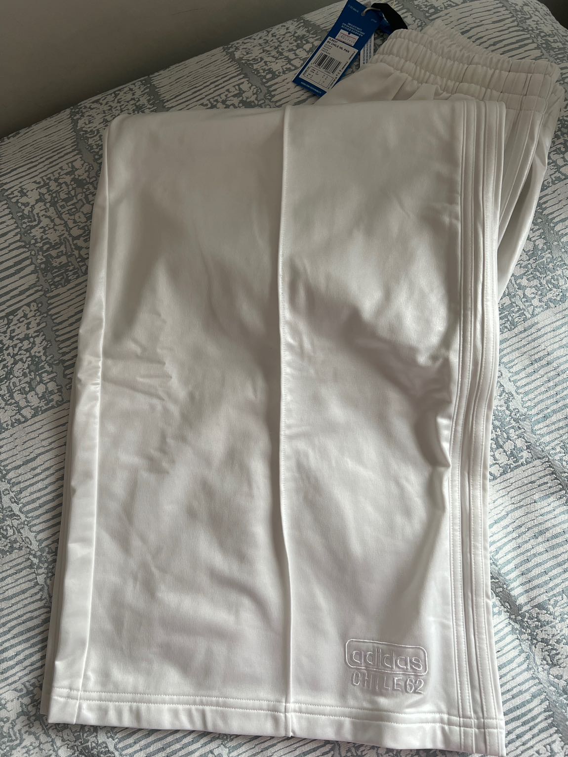 Adidas Beyaz Eşofman — görsel 2/8