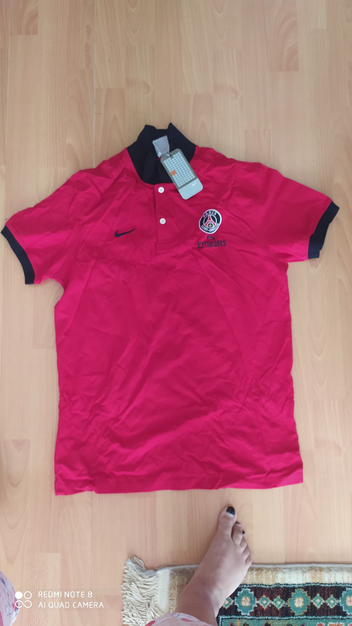 Nike Kırmızı Polo Yaka Tişört — görsel 2/3