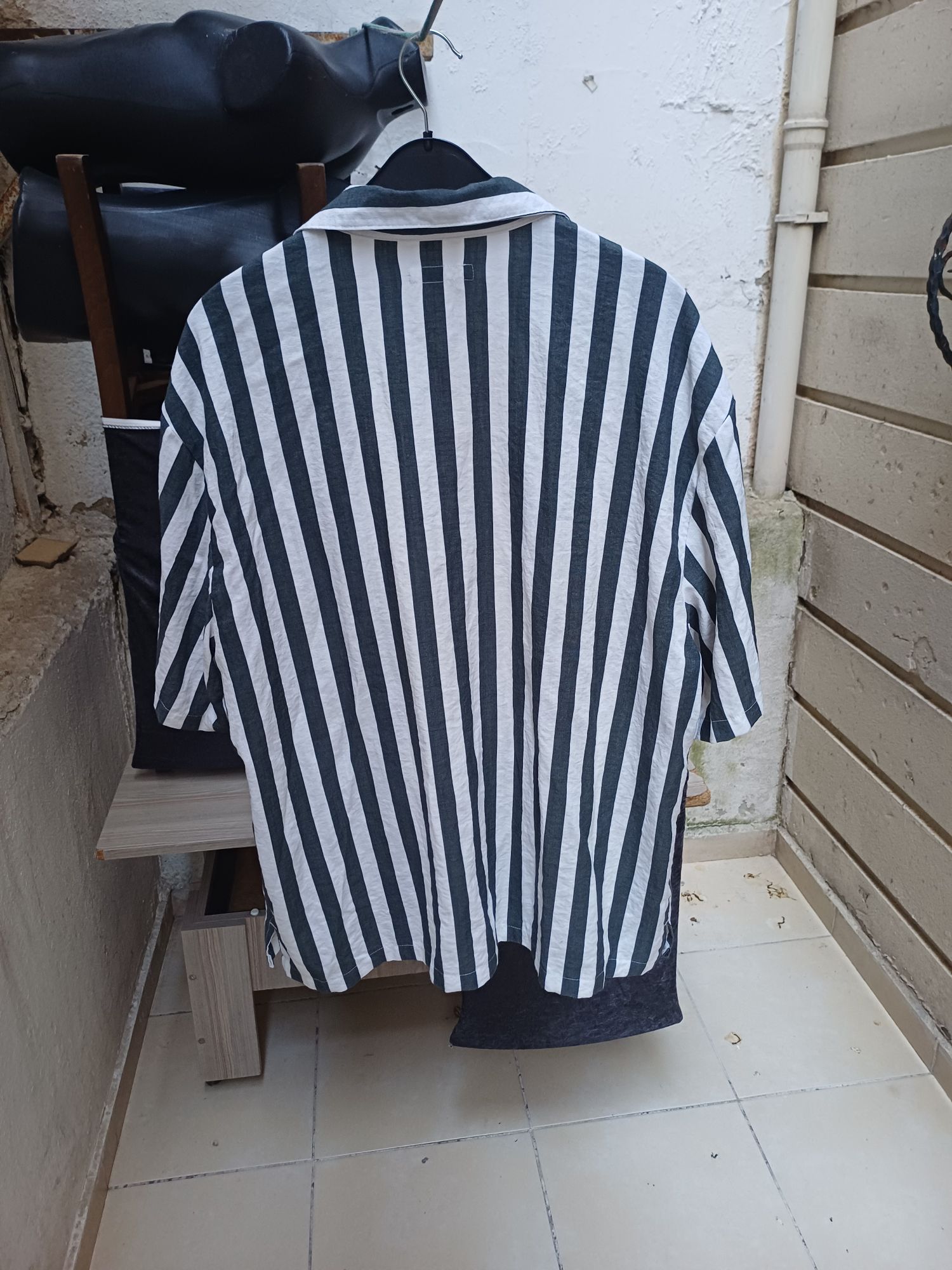 Bershka Erkek Dikey Çizgili Gömlek — görsel 4/7