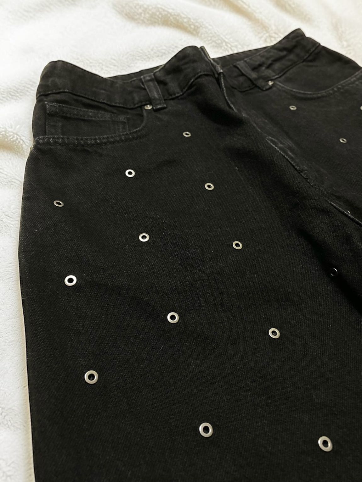 Mango Zımba Detaylı Delikli Barrel Jean — görsel 6/8
