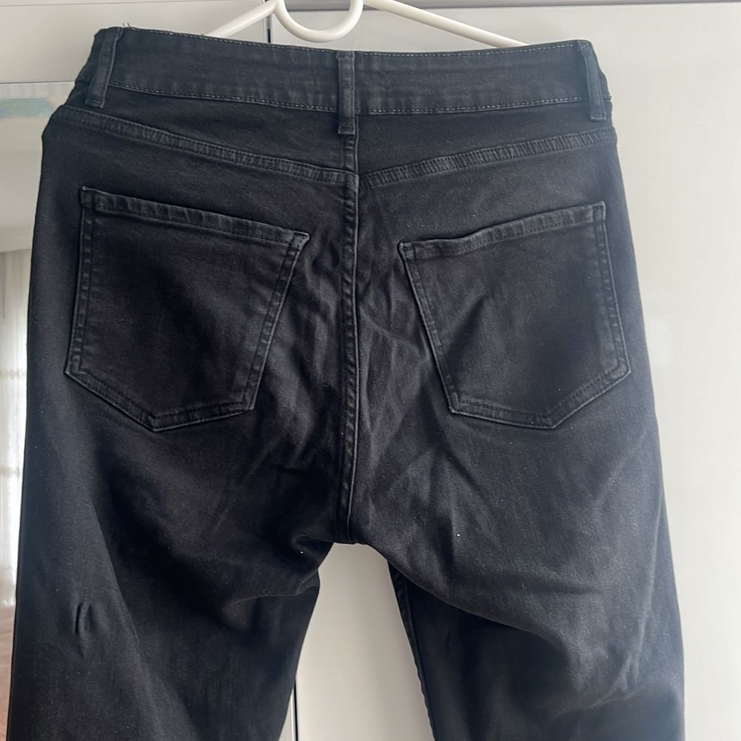 Siyah Yırtmaçlı Jean Pantolon — görsel 6/7