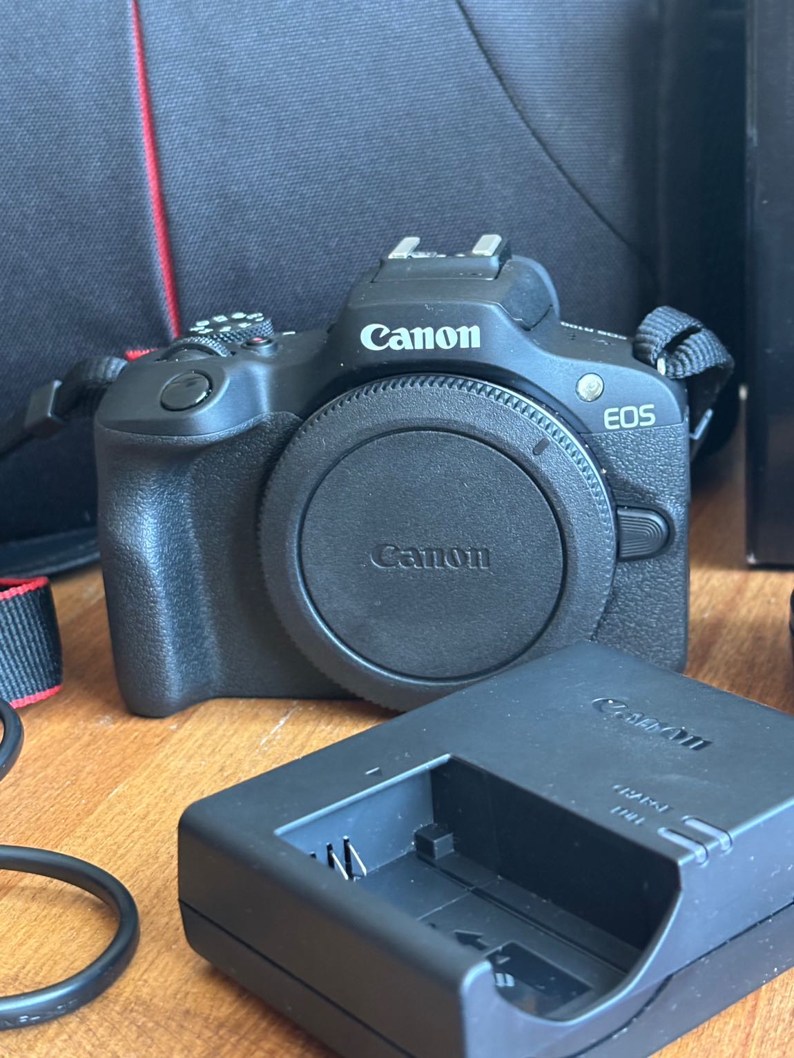 Canon EOS R100 Fotoğraf Makinesi — görsel 2/7