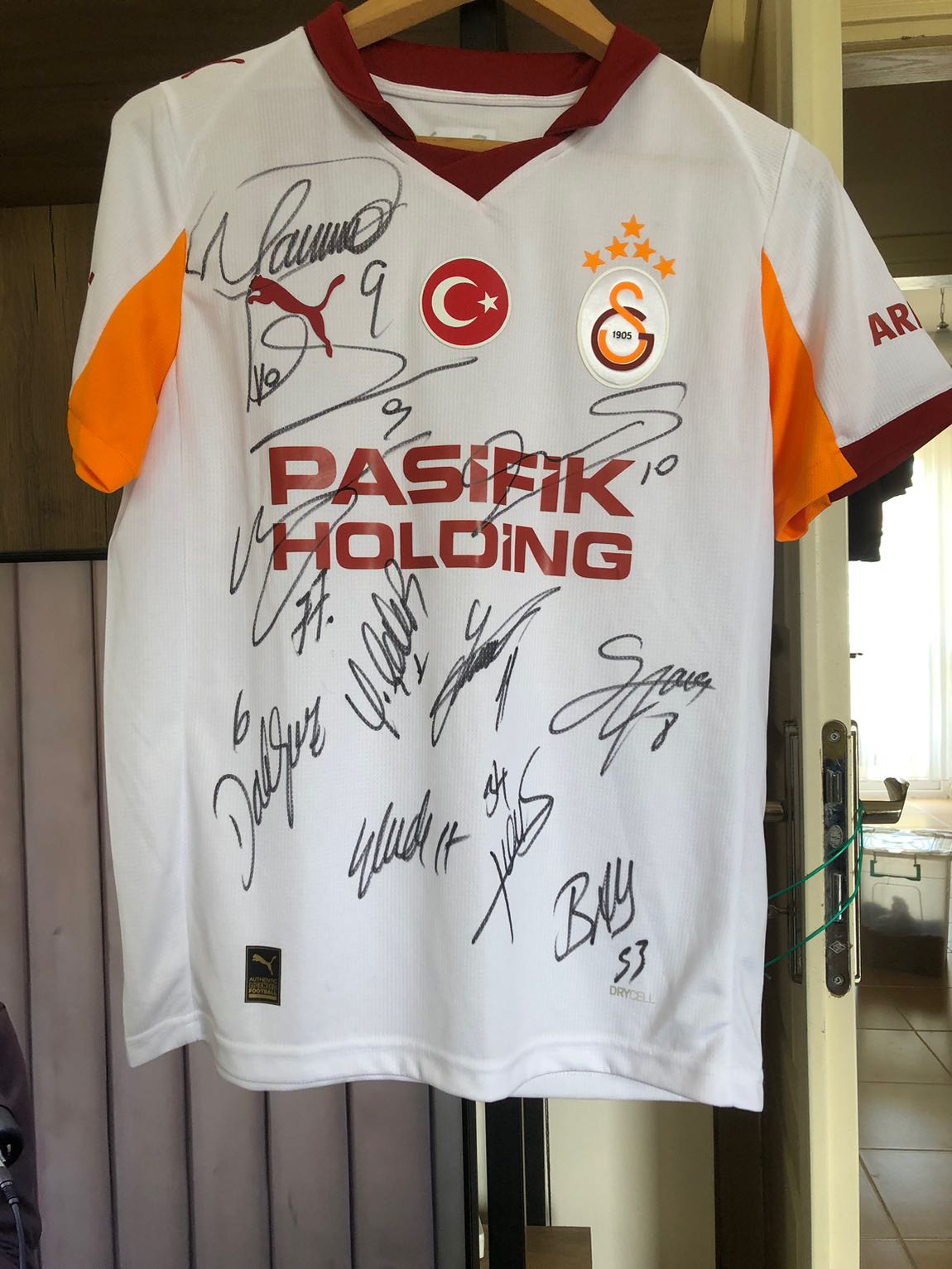 Galatasaray İmzalı Tam takım — görsel 2/5