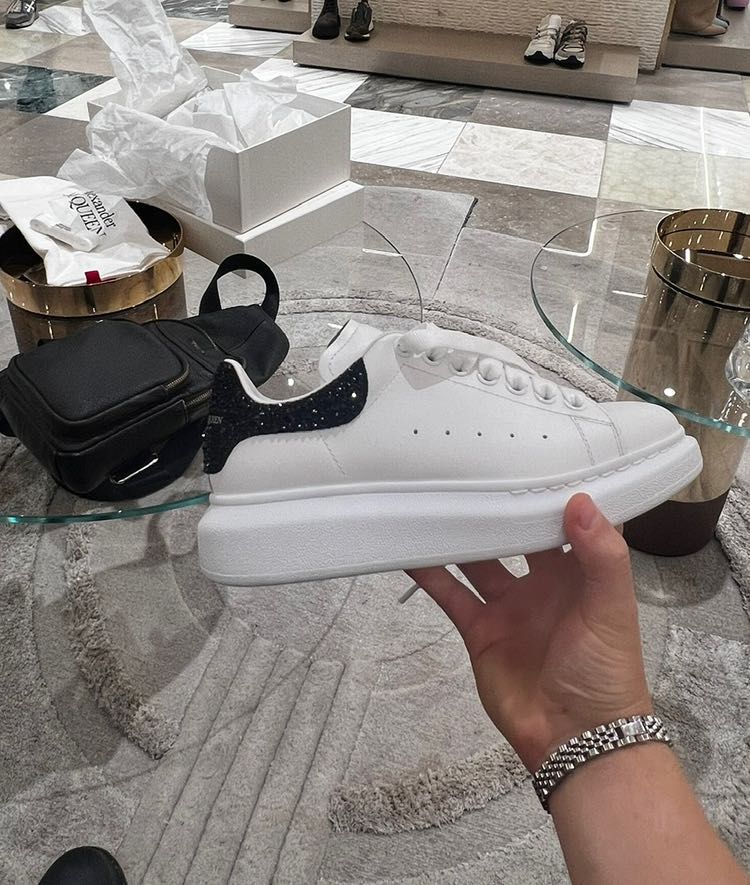 Alexander Mcqueen Taşlı Beyaz Sneaker — görsel 4/4
