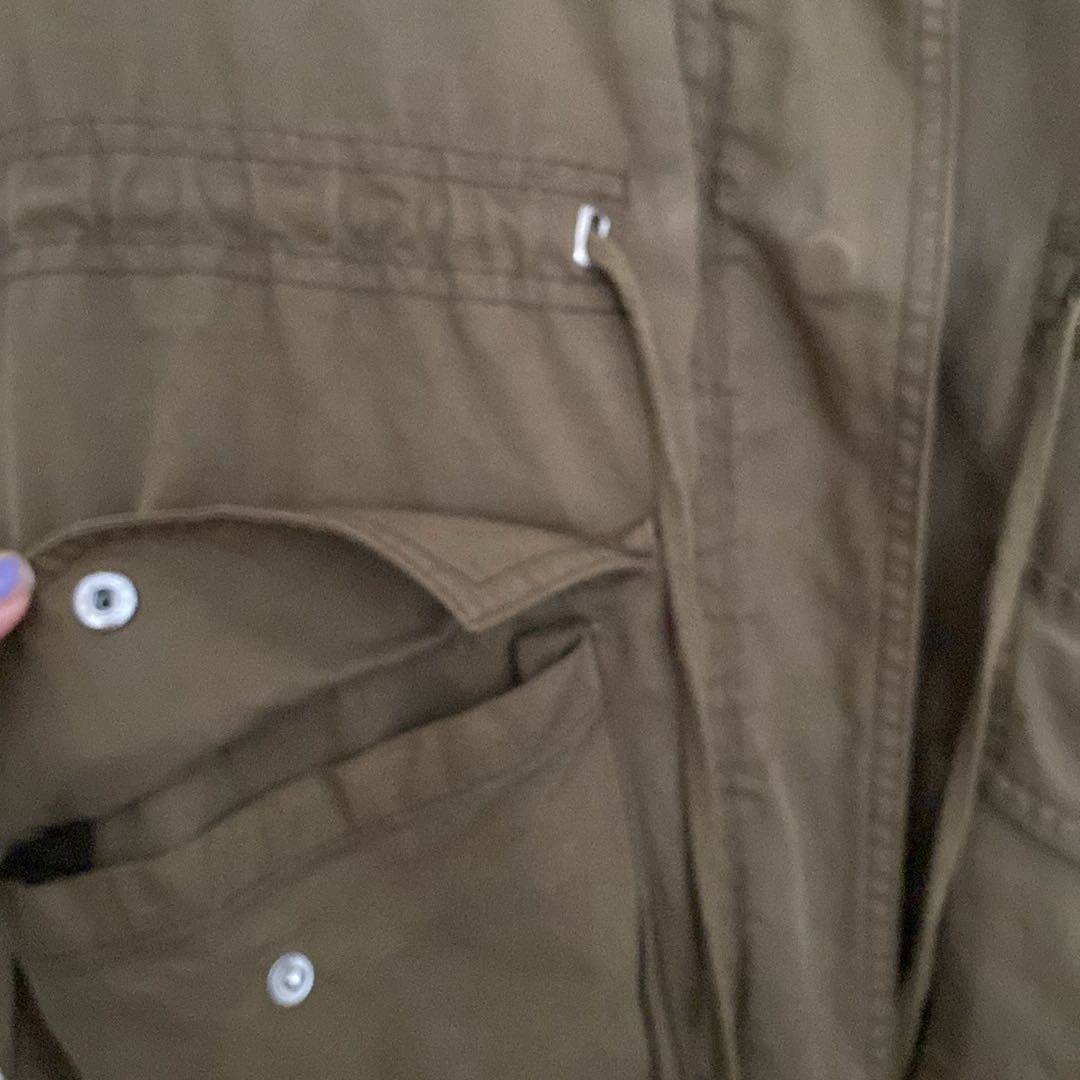 Bershka haki parka — görsel 3/6