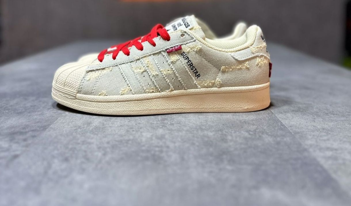 Adidas Süperstar — görsel 4/6