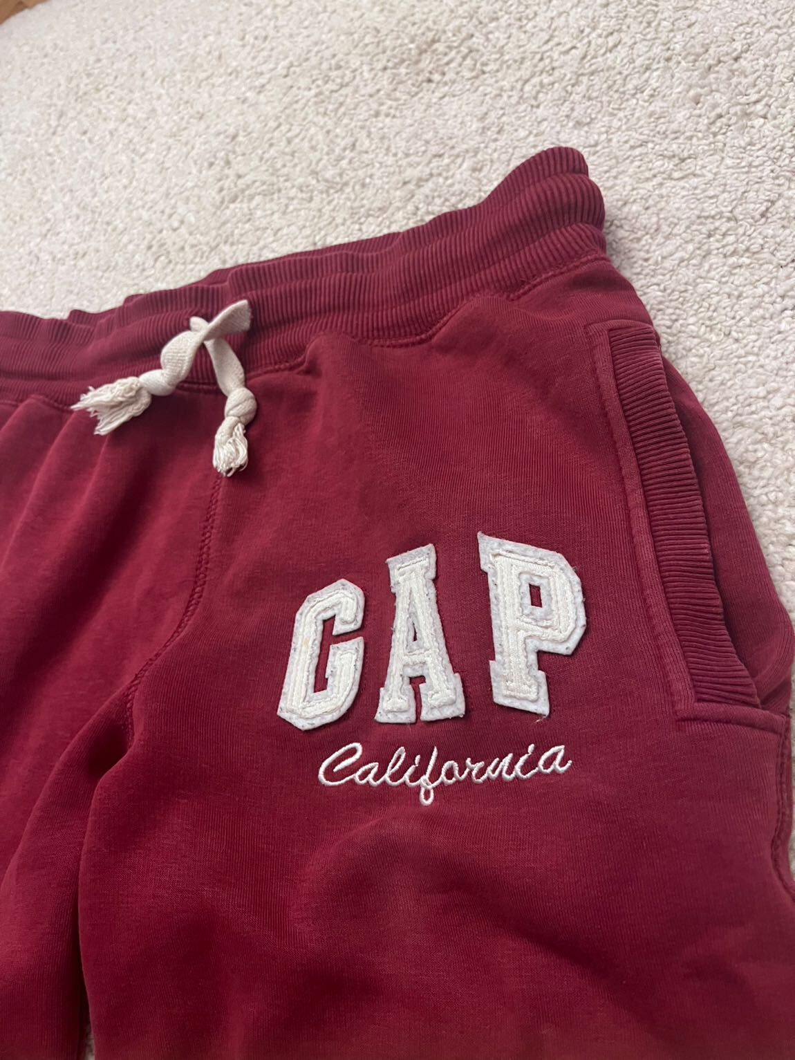 Bordo Gap California Y2K Sweatpants — görsel 3/7