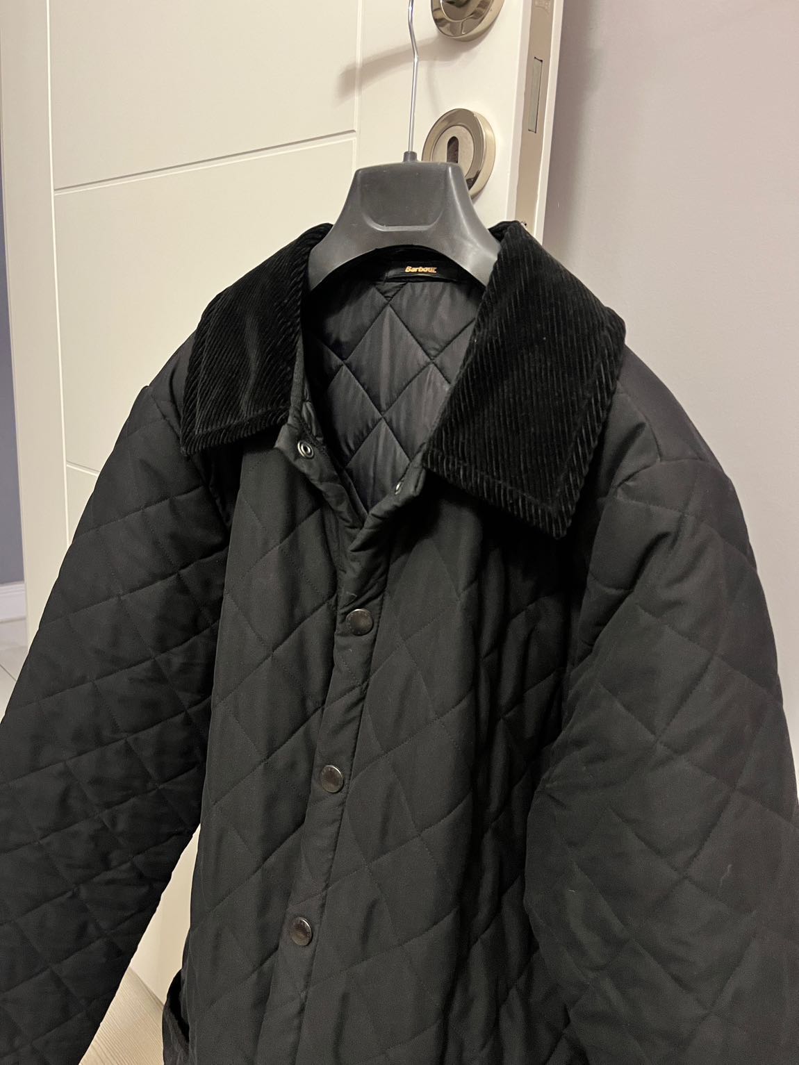 Barbour Siyah Kapitone Mont — görsel 2/7