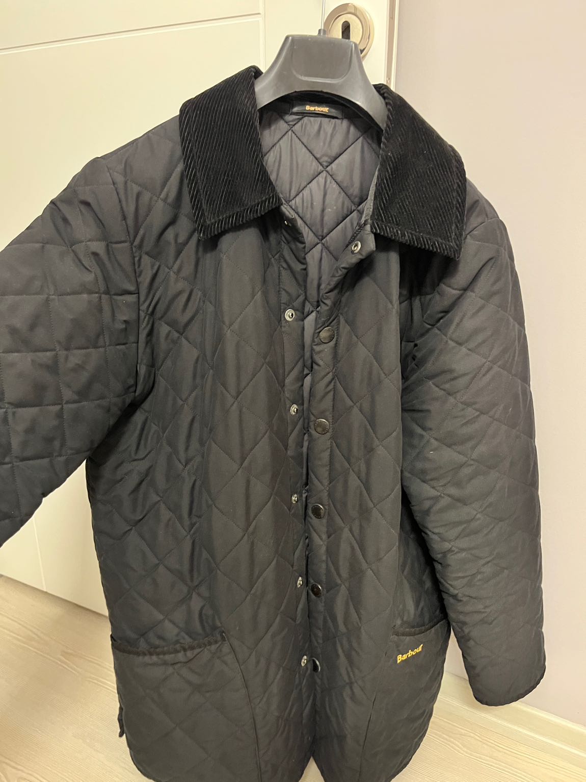 Barbour Siyah Kapitone Mont — görsel 3/7