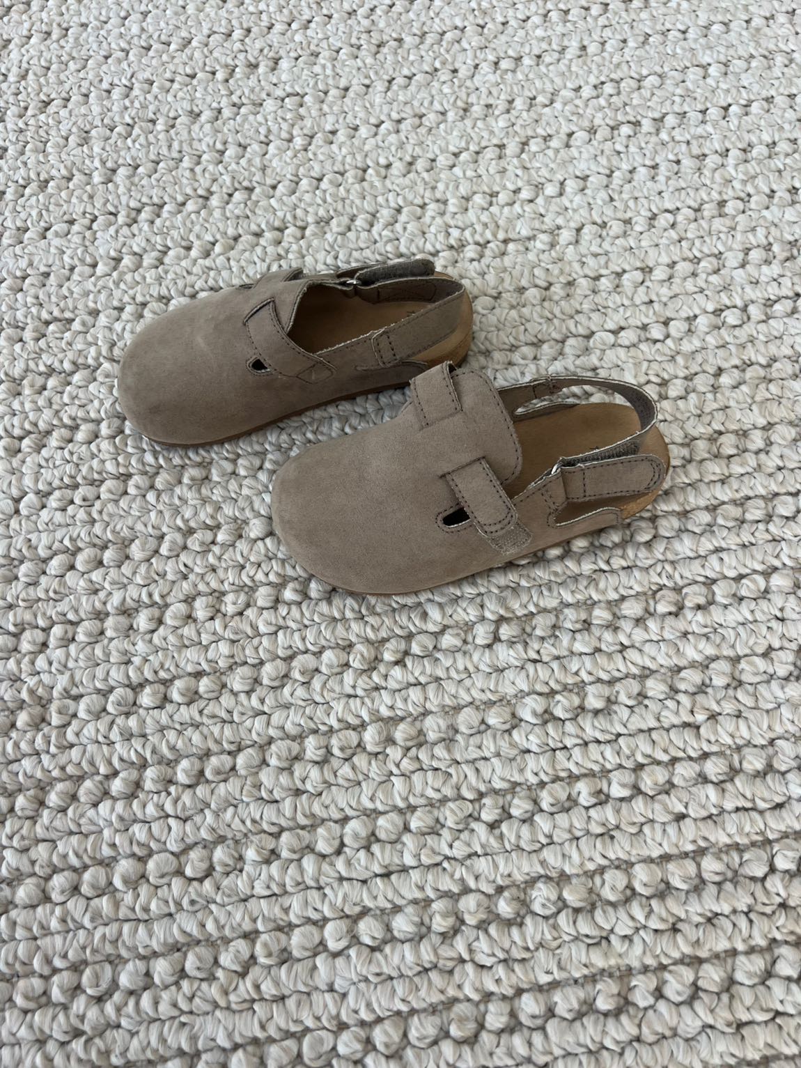H&M süet çocuk sabo — görsel 2/5