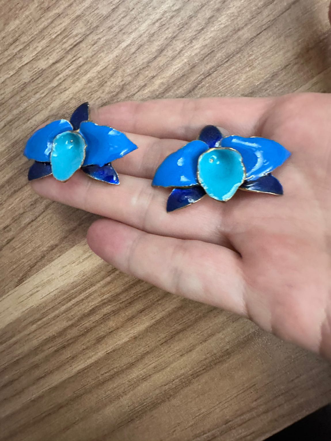 Mineli çiçek küpe — görsel 3/7