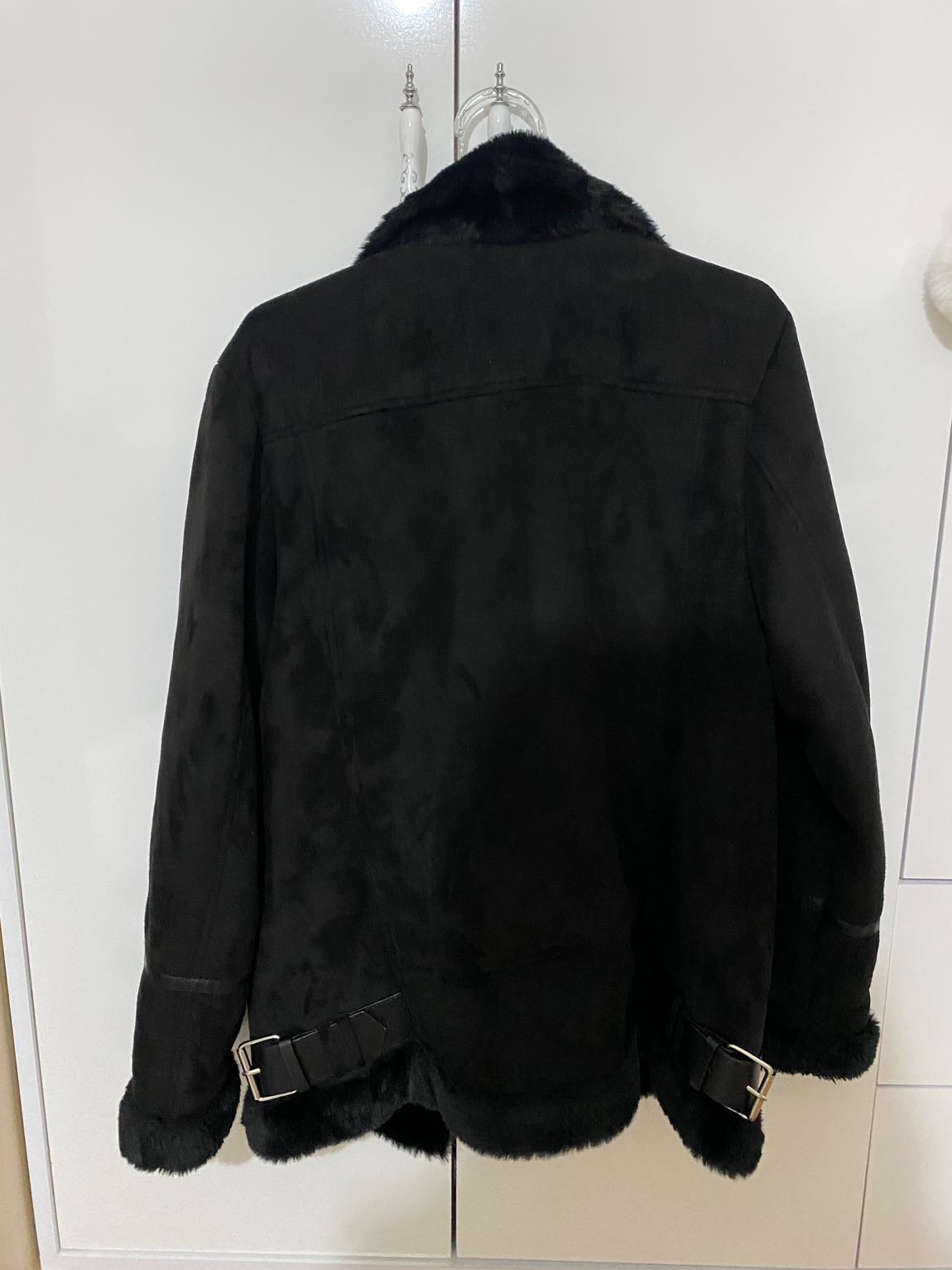 Pull and Bear Siyah Kemer Detaylı Ceket — görsel 3/7