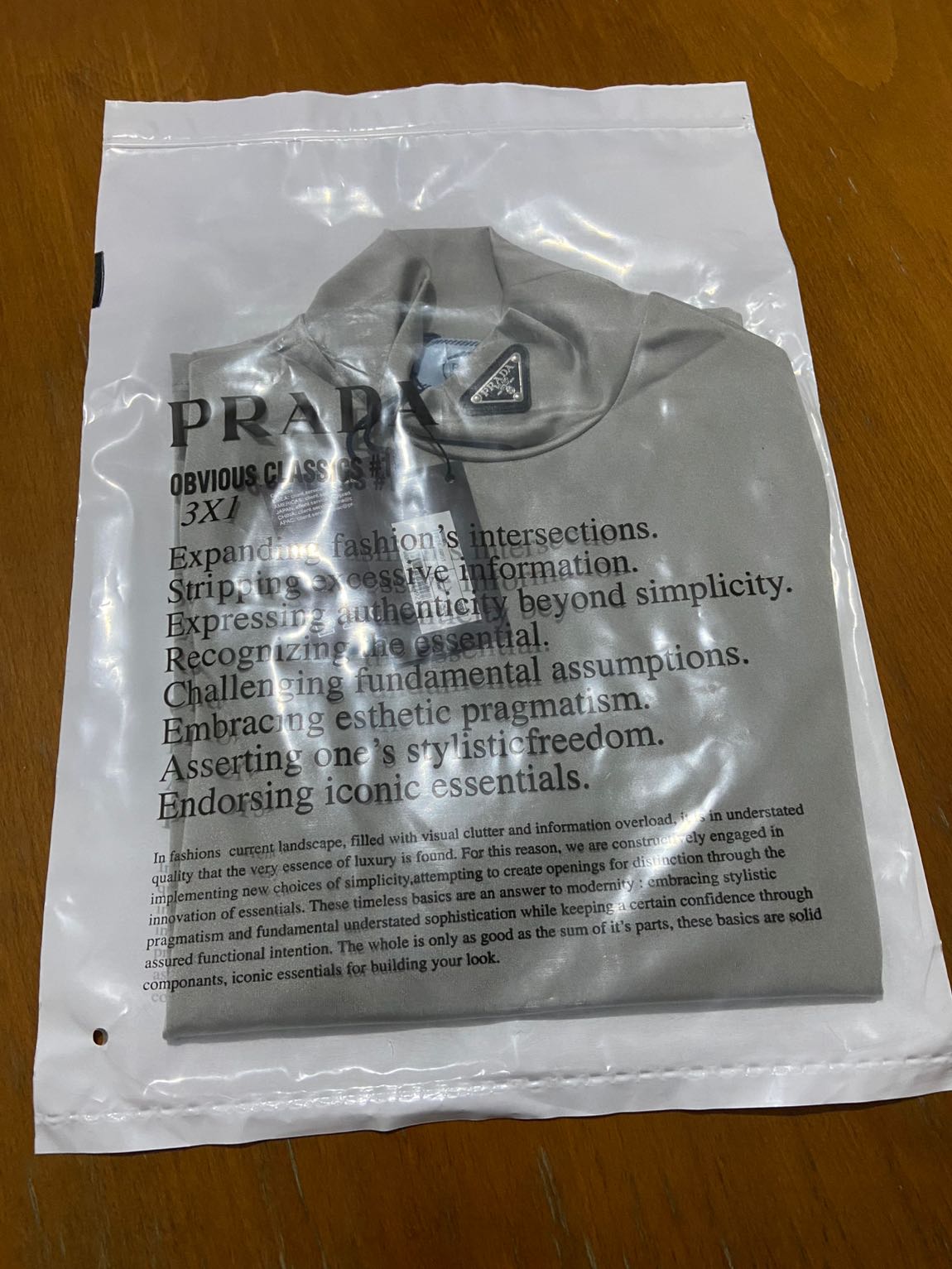 prada — görsel 6/6