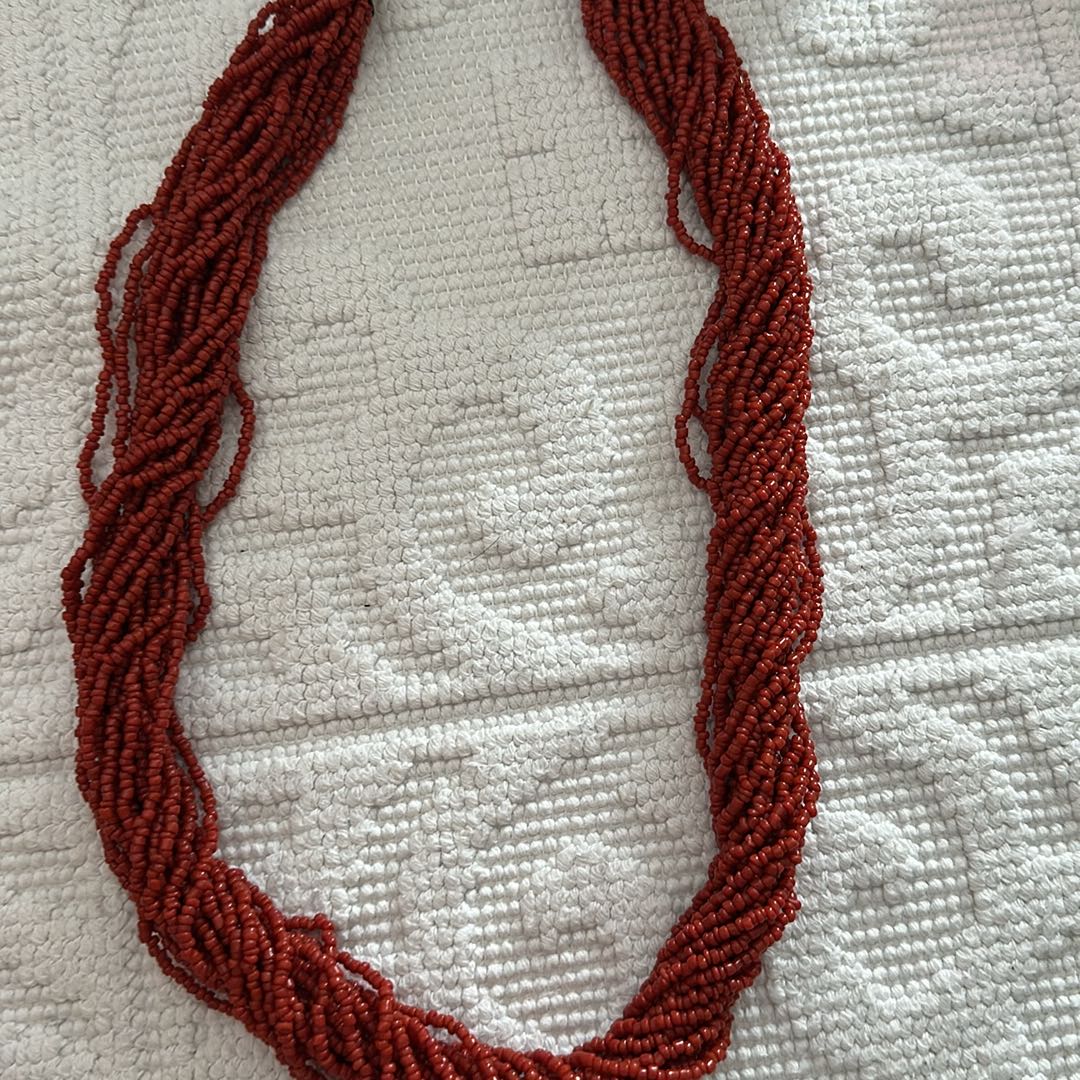 American Vintage Kırmızı Boncuklu Kolye — görsel 3/8