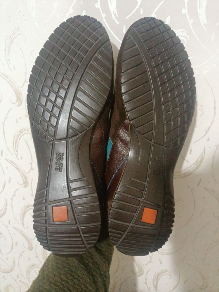 hugo boss deri — görsel 4/8